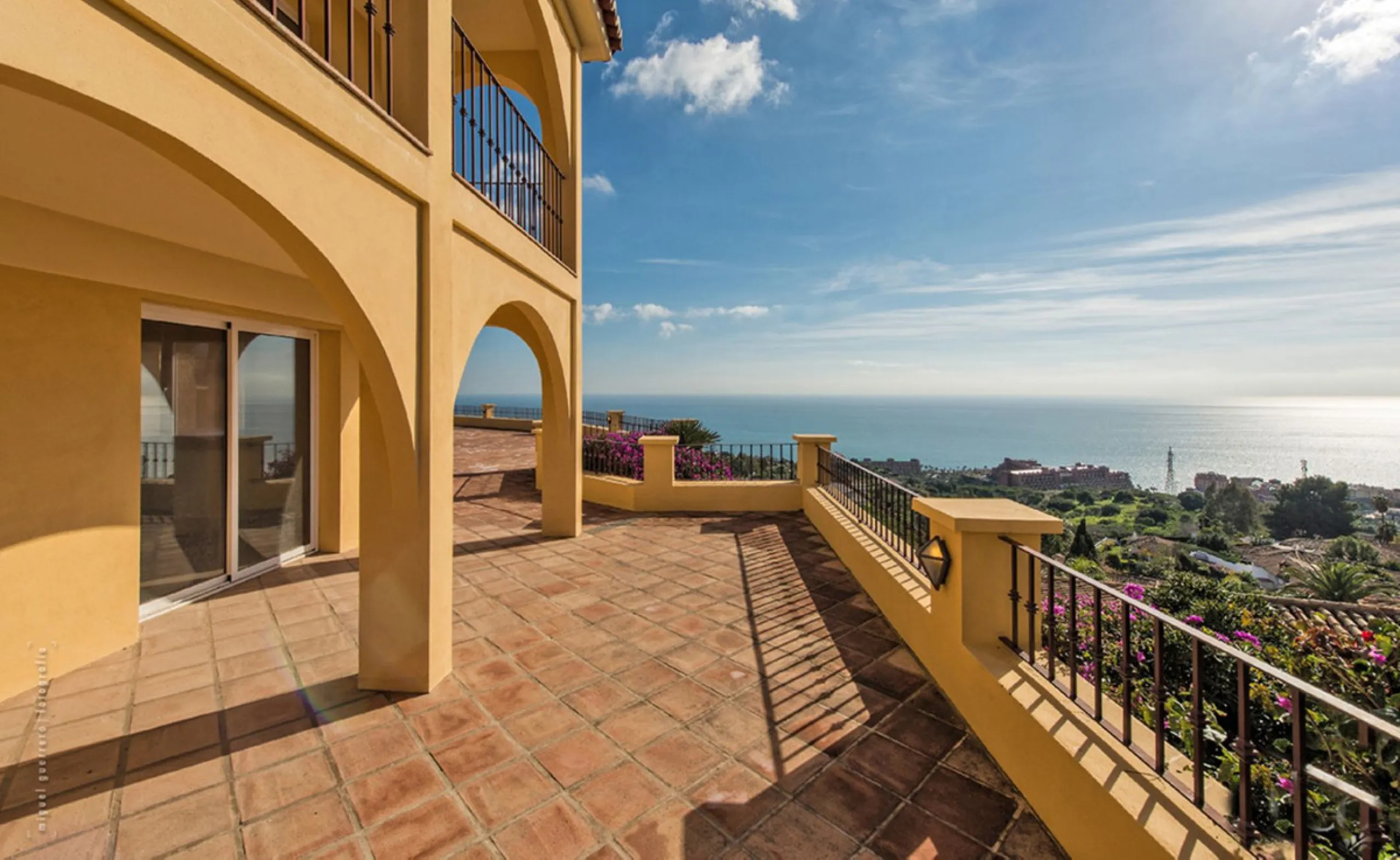 Espectacular villa with the best panoramic sea views.