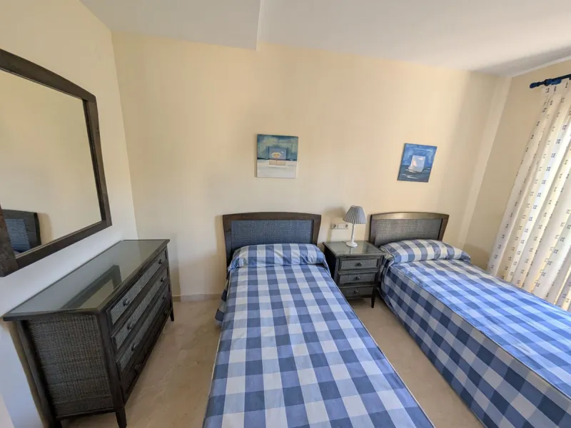 Apartment - Middle Floor Apartment в продаже в Marbella, Málaga. В доме 3 спален и 2 ванных комнат. Площадь дома 162 м²