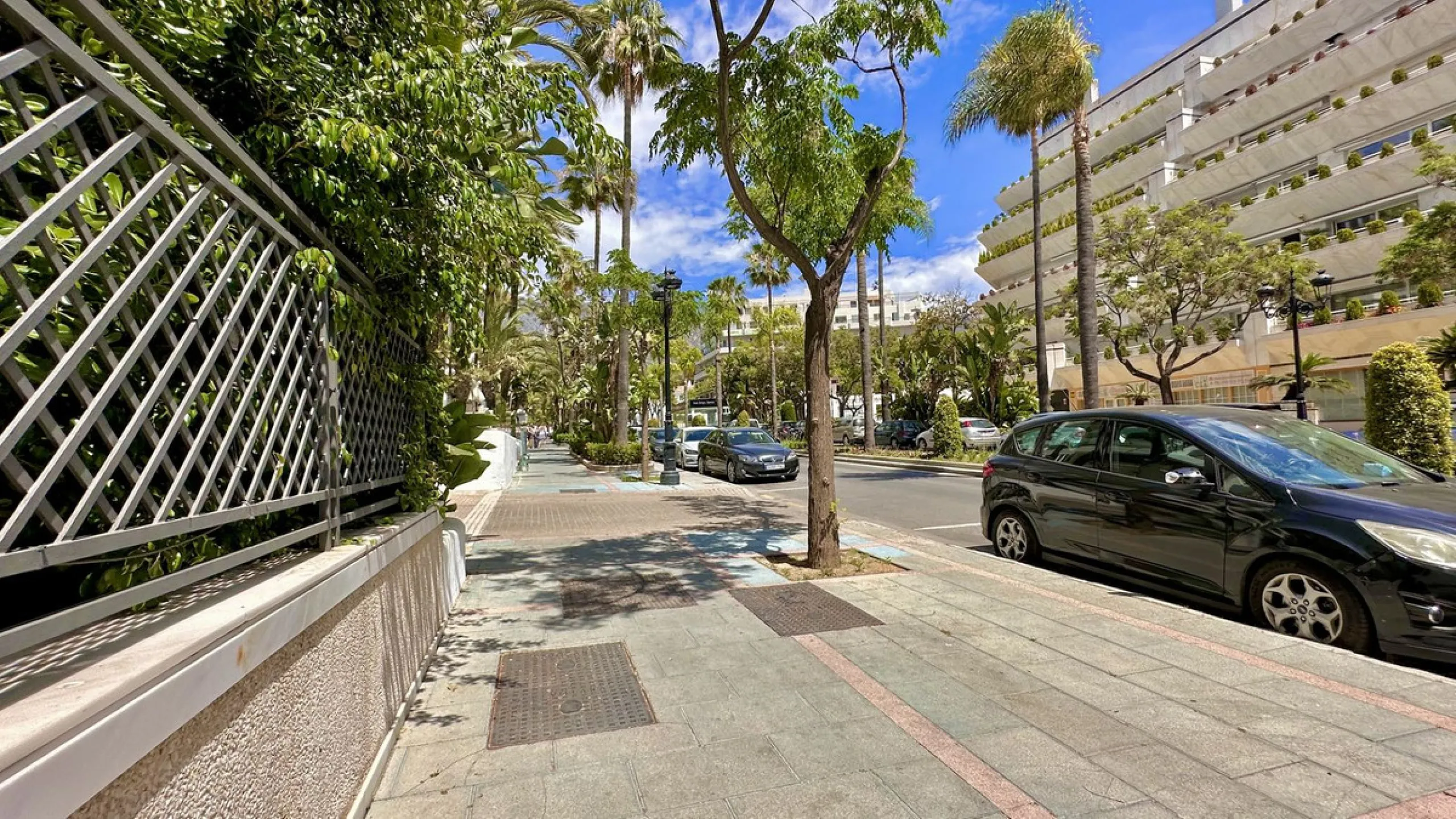 Apartment - Middle Floor Apartment в продаже в Marbella, Málaga. В доме 3 спален и 3 ванных комнат. Площадь дома 190 м²