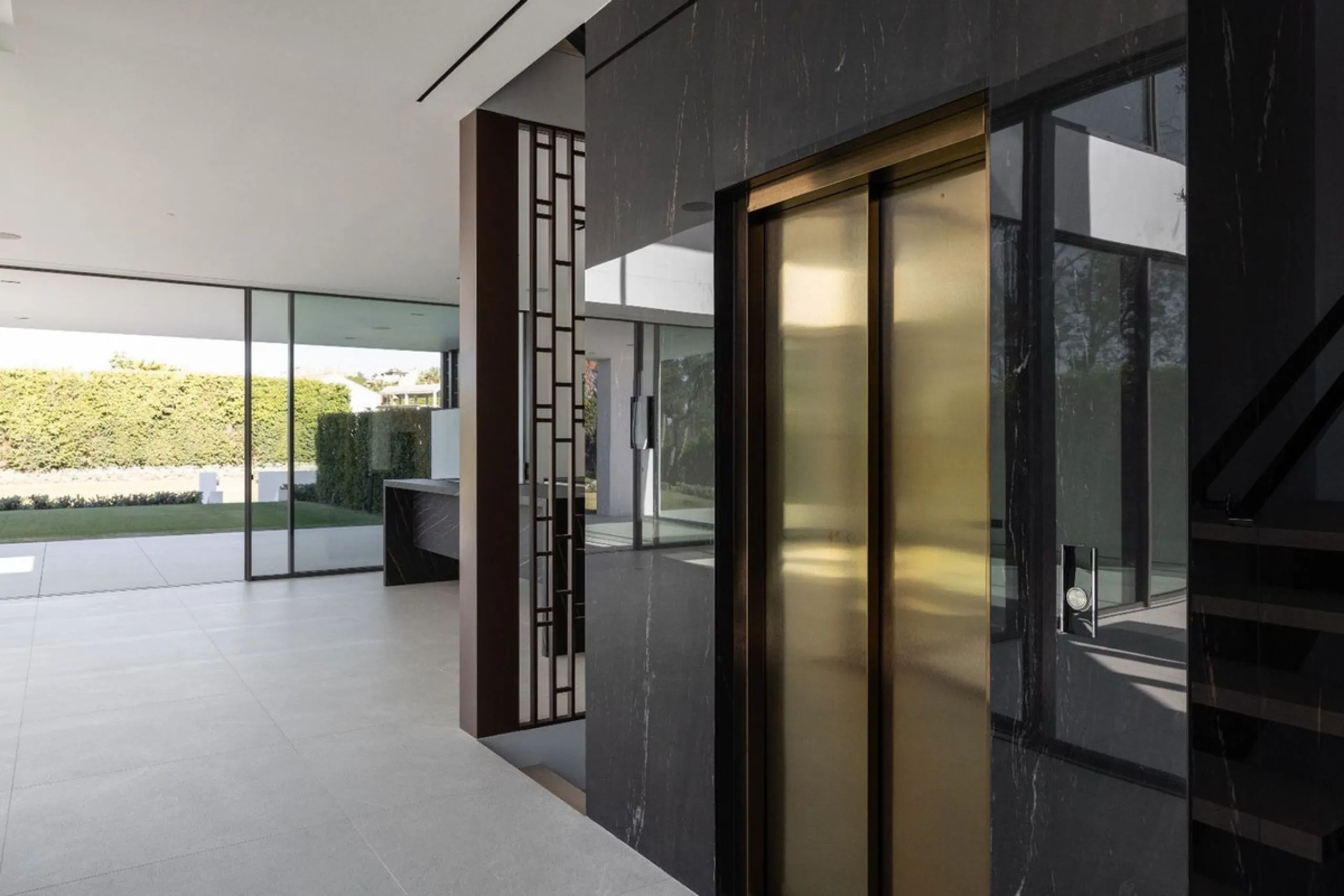 This magnificent Viila is located in a gated and secured residence of 12 Villas on the luxurious Marbella Golden Mile.