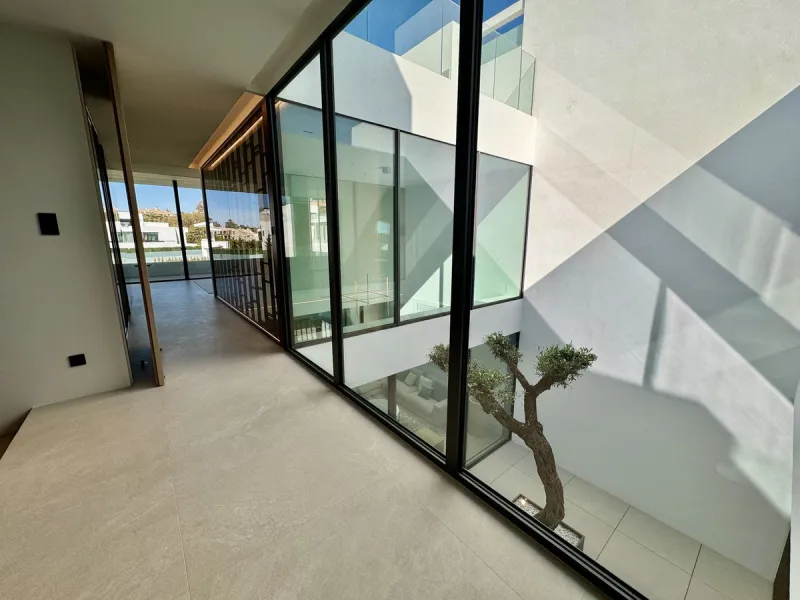 This magnificent Viila is located in a gated and secured residence of 12 Villas on the luxurious Marbella Golden Mile.