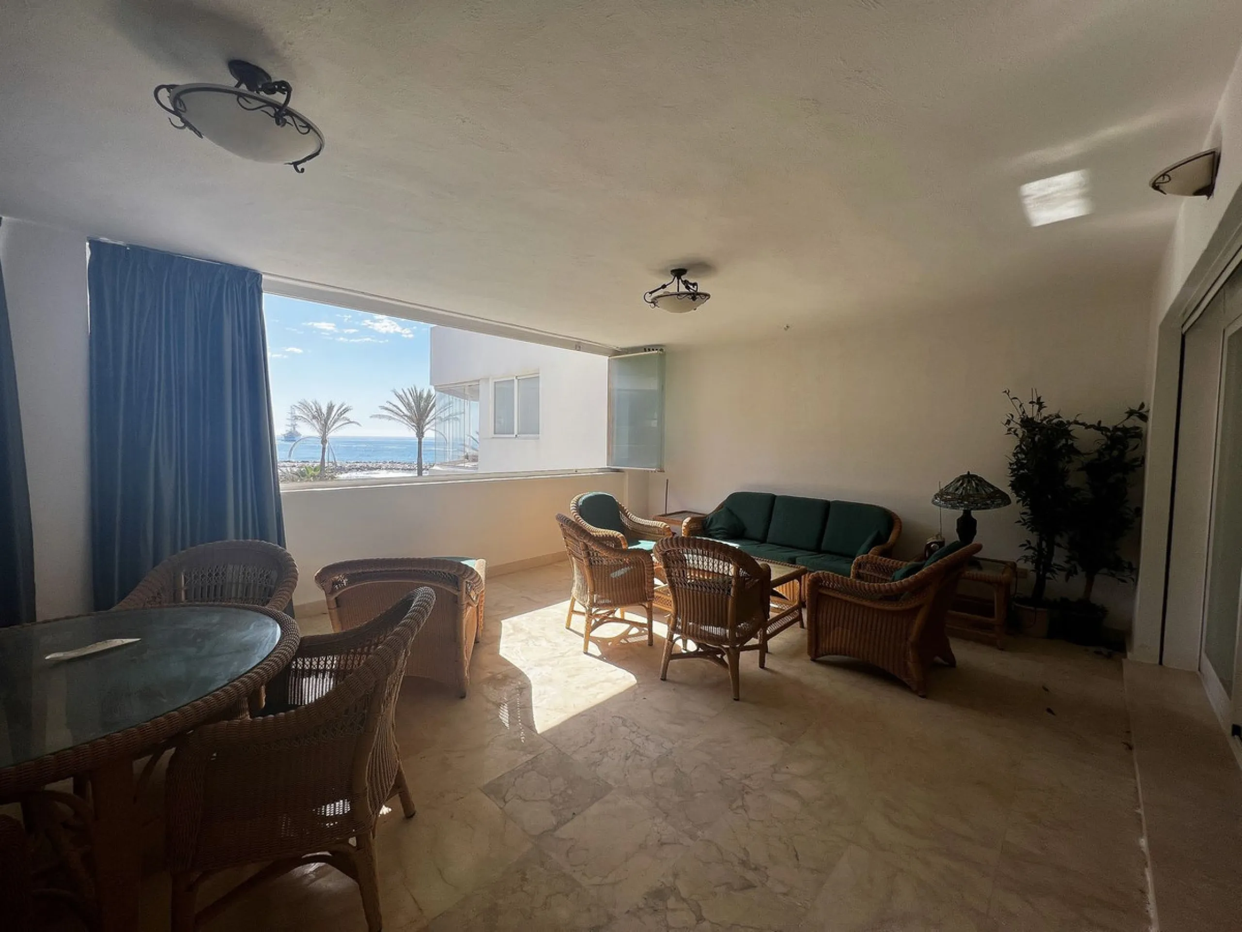 Apartment on the seafront, located in La Herradura de Banus, with direct access to the beach and spectacular views of the Mediterranean Sea, in the heart of Puerto Banus.