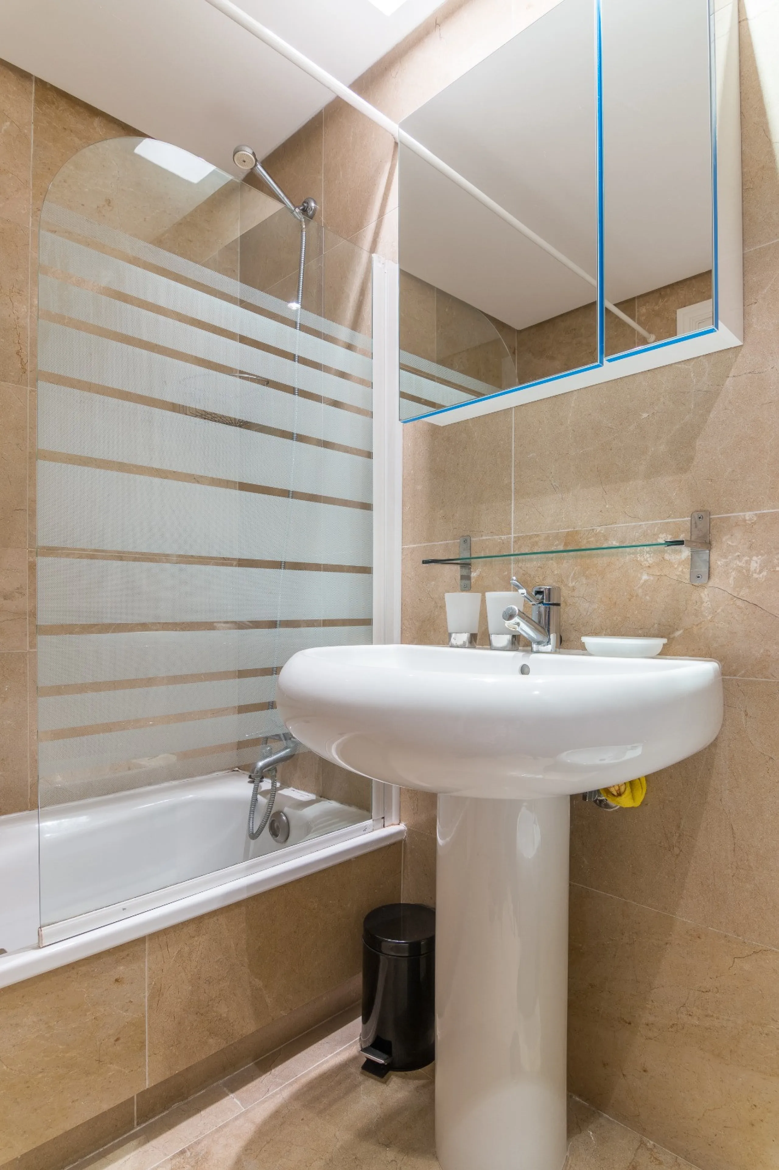 This exceptional two-bedroom, two-bathroom apartment is perfectly positioned on the front line of the beach in the sought-after area of Puerto La Duquesa, Manilva, Malaga. Offering a harmonious blend of comfort, style, and convenience, the property stands