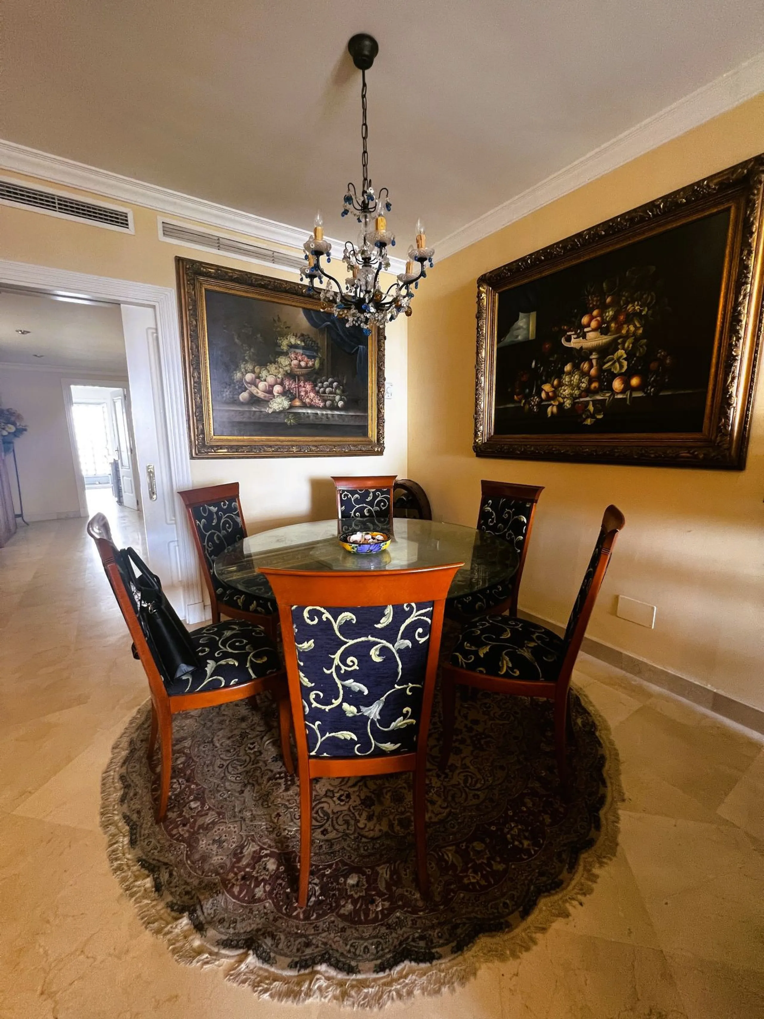Apartment on the seafront, located in La Herradura de Banus, with direct access to the beach and spectacular views of the Mediterranean Sea, in the heart of Puerto Banus.
