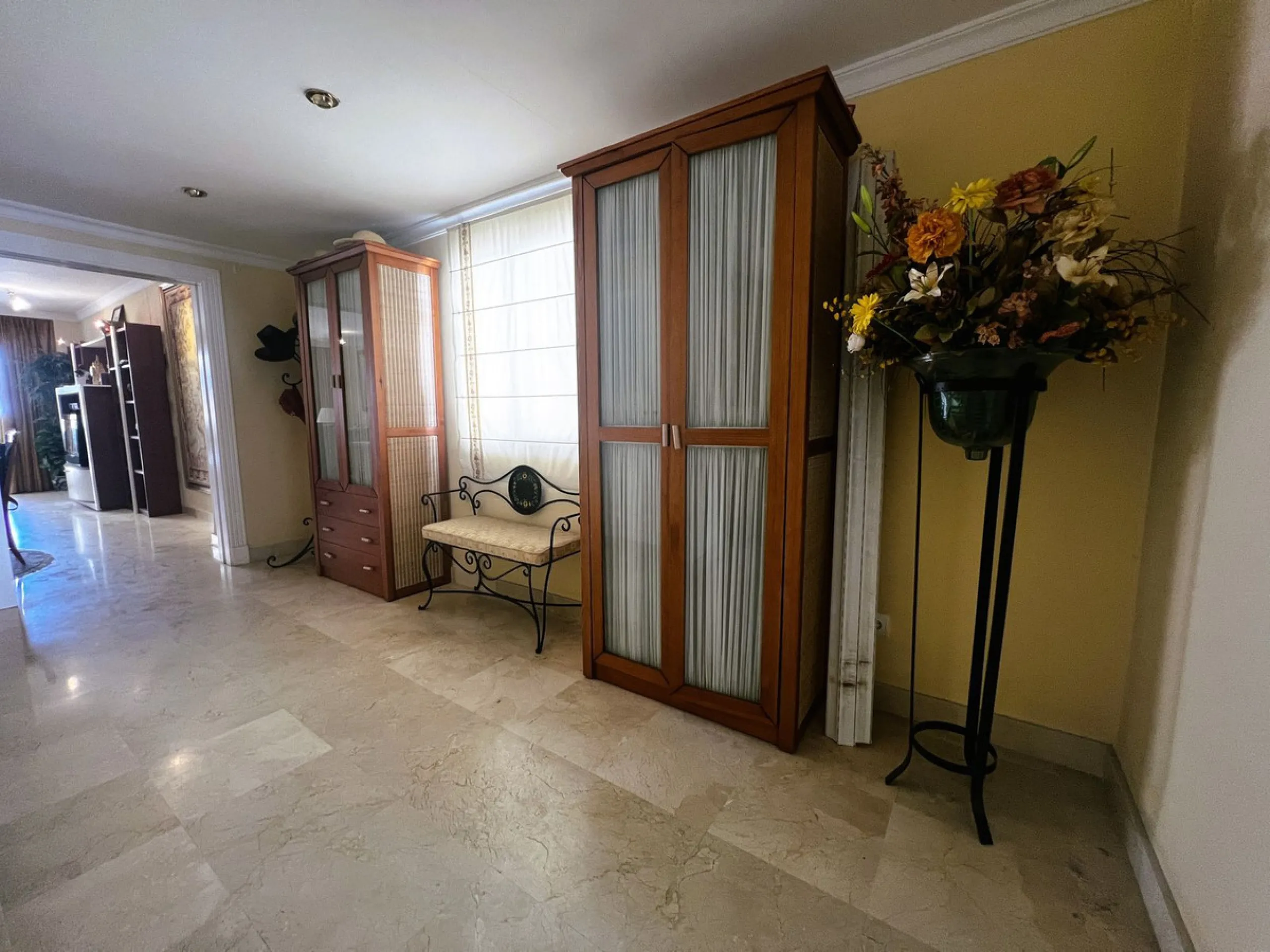 Apartment on the seafront, located in La Herradura de Banus, with direct access to the beach and spectacular views of the Mediterranean Sea, in the heart of Puerto Banus.