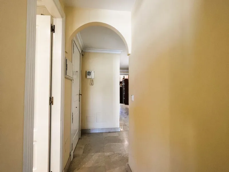 Apartment on the seafront, located in La Herradura de Banus, with direct access to the beach and spectacular views of the Mediterranean Sea, in the heart of Puerto Banus.