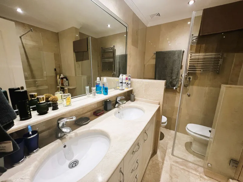 Apartment on the seafront, located in La Herradura de Banus, with direct access to the beach and spectacular views of the Mediterranean Sea, in the heart of Puerto Banus.