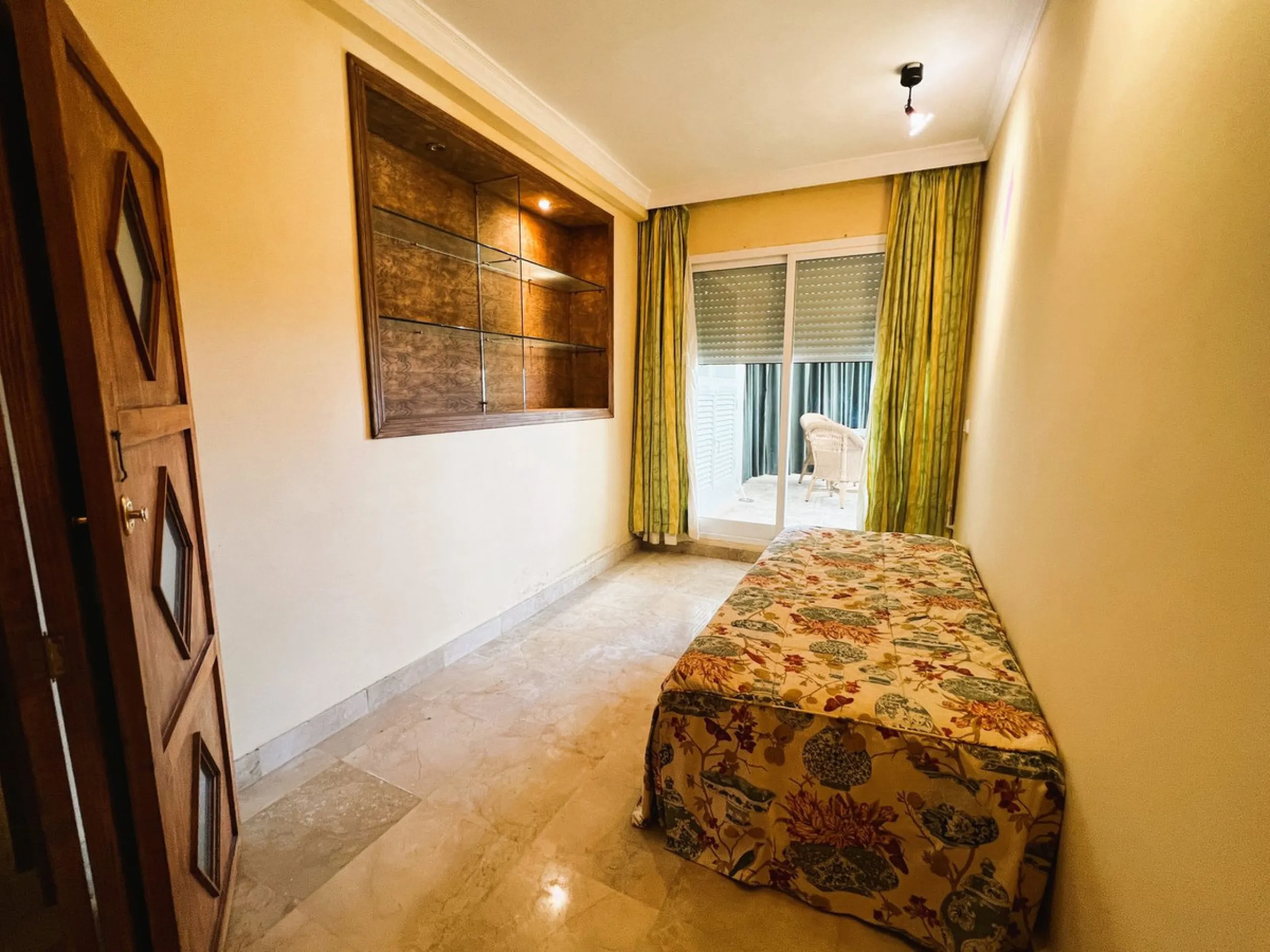 Apartment on the seafront, located in La Herradura de Banus, with direct access to the beach and spectacular views of the Mediterranean Sea, in the heart of Puerto Banus.