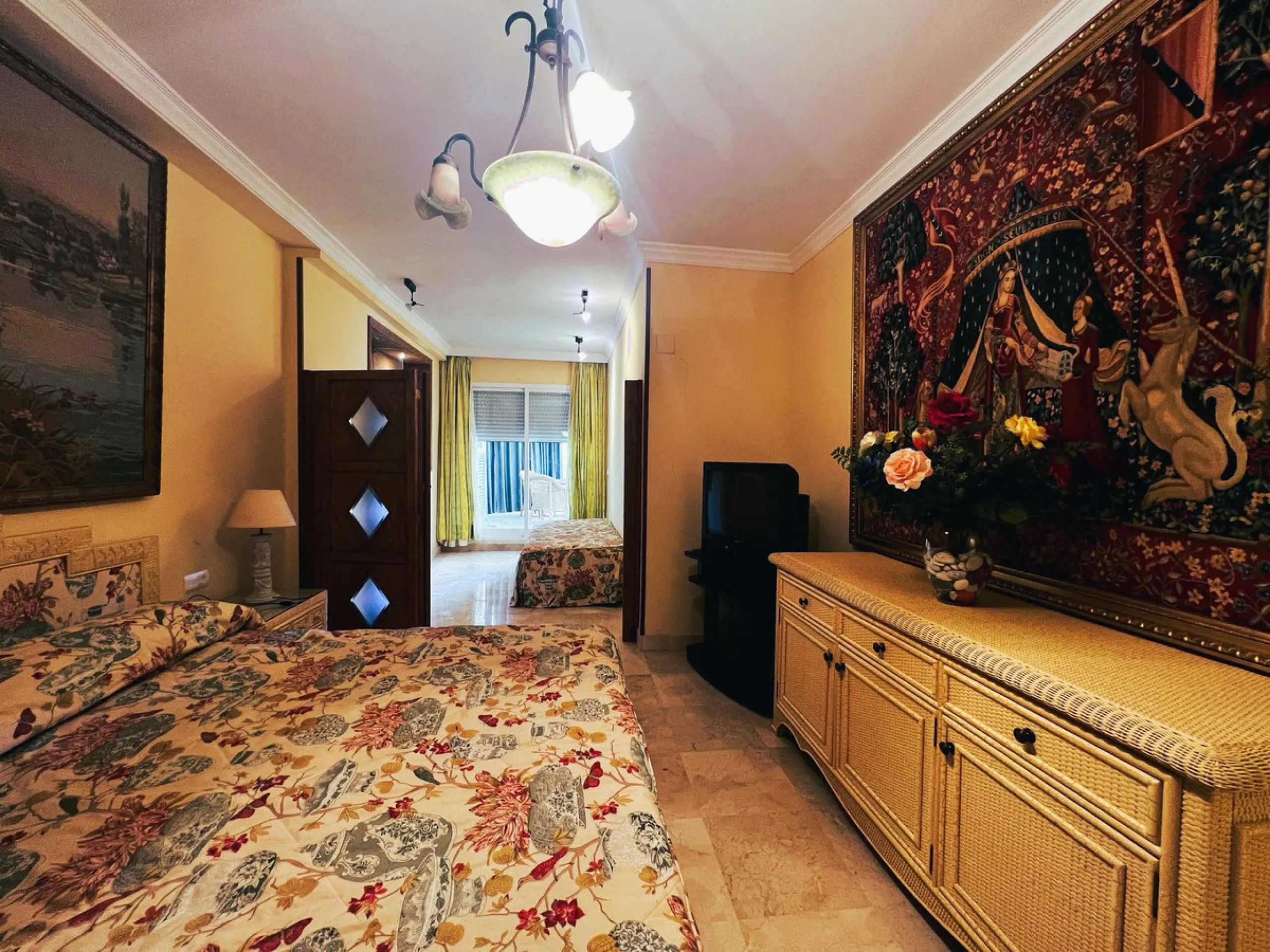Apartment on the seafront, located in La Herradura de Banus, with direct access to the beach and spectacular views of the Mediterranean Sea, in the heart of Puerto Banus.