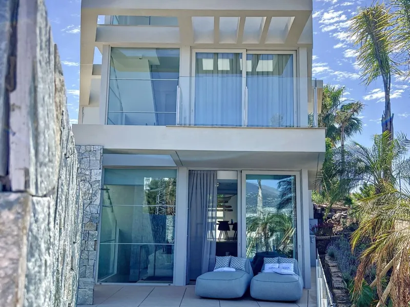 House - Detached Villa в продаже в Marbella, Málaga. В доме 4 спален и 4 ванных комнат. Площадь дома 264 м²
