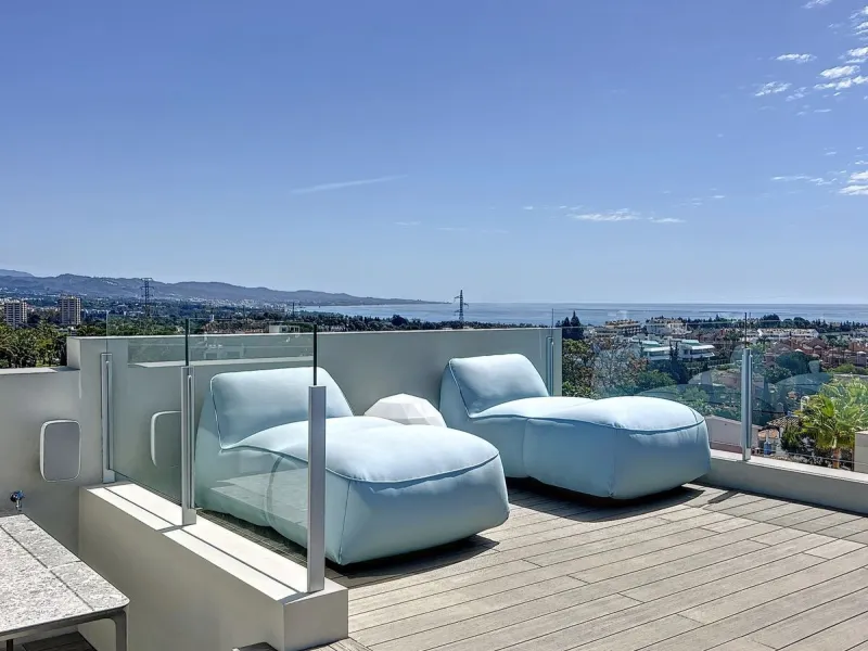 House - Detached Villa в продаже в Marbella, Málaga. В доме 4 спален и 4 ванных комнат. Площадь дома 264 м²