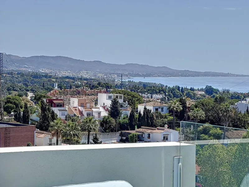 House - Detached Villa в продаже в Marbella, Málaga. В доме 4 спален и 4 ванных комнат. Площадь дома 264 м²
