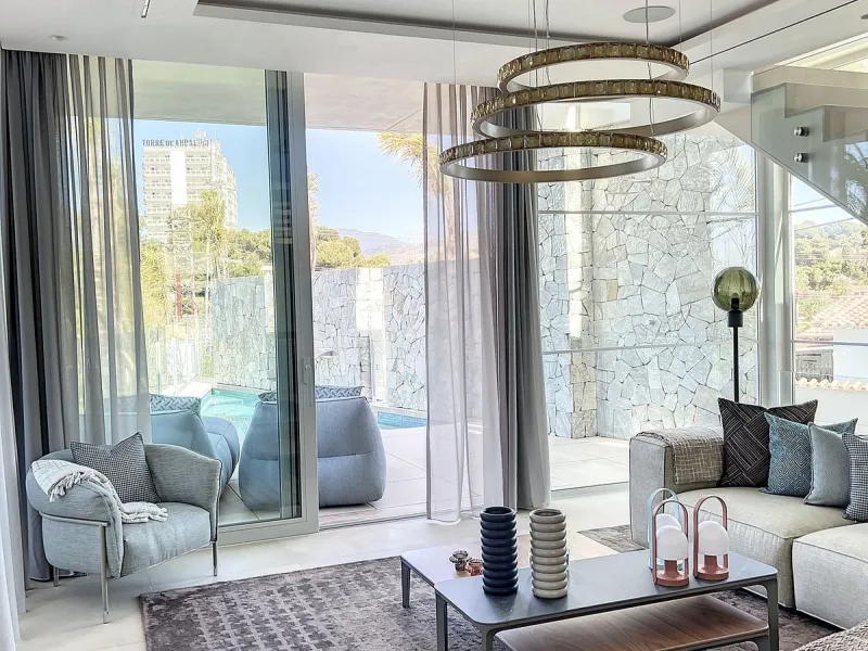 House - Detached Villa в продаже в Marbella, Málaga. В доме 4 спален и 4 ванных комнат. Площадь дома 264 м²