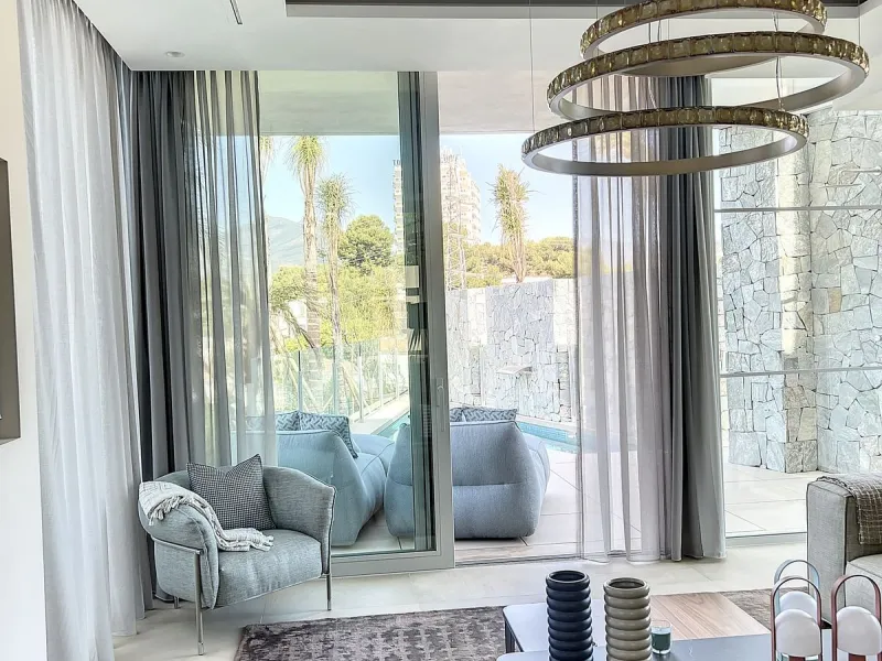 House - Detached Villa в продаже в Marbella, Málaga. В доме 4 спален и 4 ванных комнат. Площадь дома 264 м²