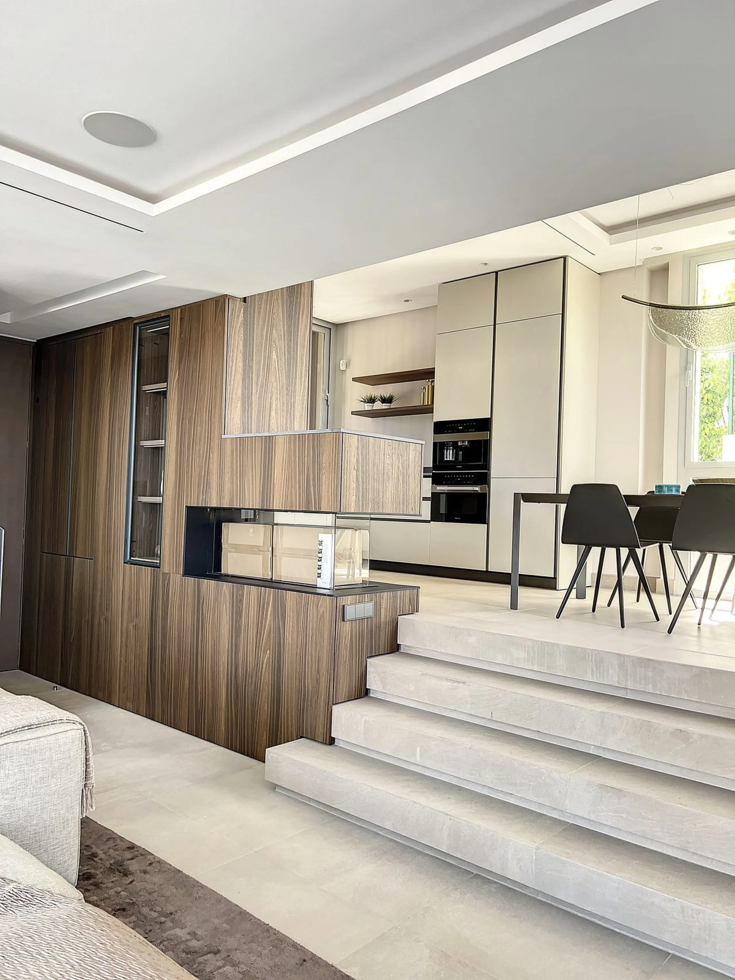 House - Detached Villa в продаже в Marbella, Málaga. В доме 4 спален и 4 ванных комнат. Площадь дома 264 м²