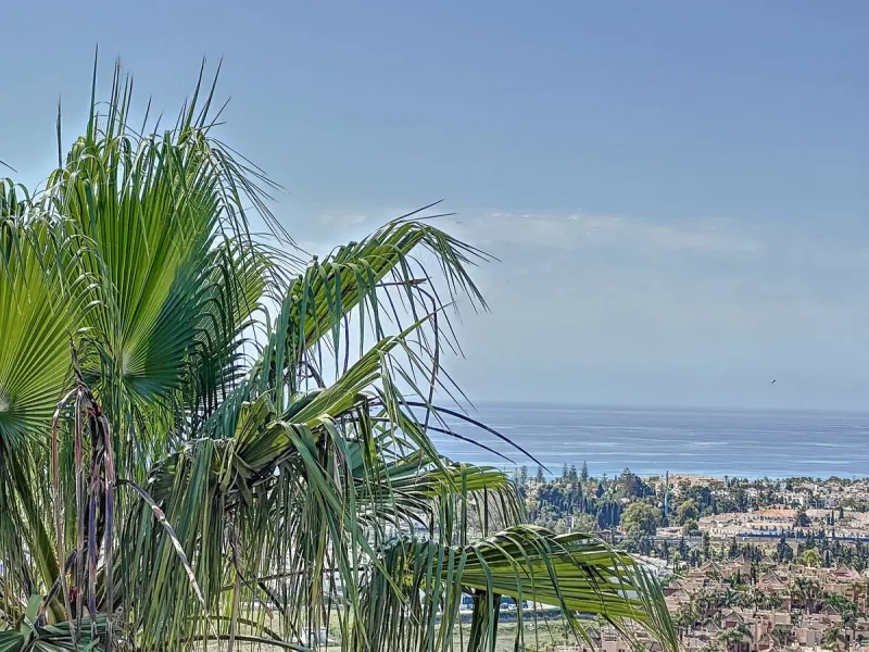 House - Detached Villa в продаже в Marbella, Málaga. В доме 4 спален и 4 ванных комнат. Площадь дома 264 м²