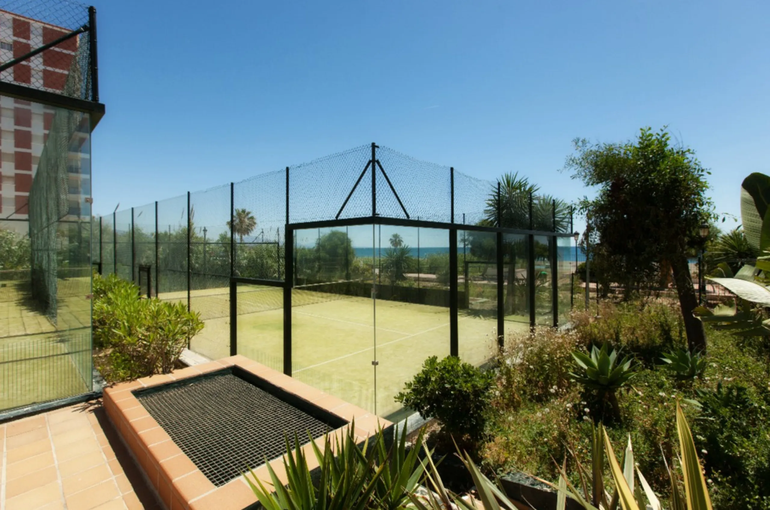 This exceptional two-bedroom, two-bathroom apartment is perfectly positioned on the front line of the beach in the sought-after area of Puerto La Duquesa, Manilva, Malaga. Offering a harmonious blend of comfort, style, and convenience, the property stands