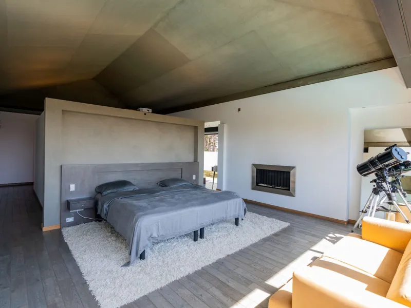 VILLA NEXT TO THE BEACH WITH HEATED POOL