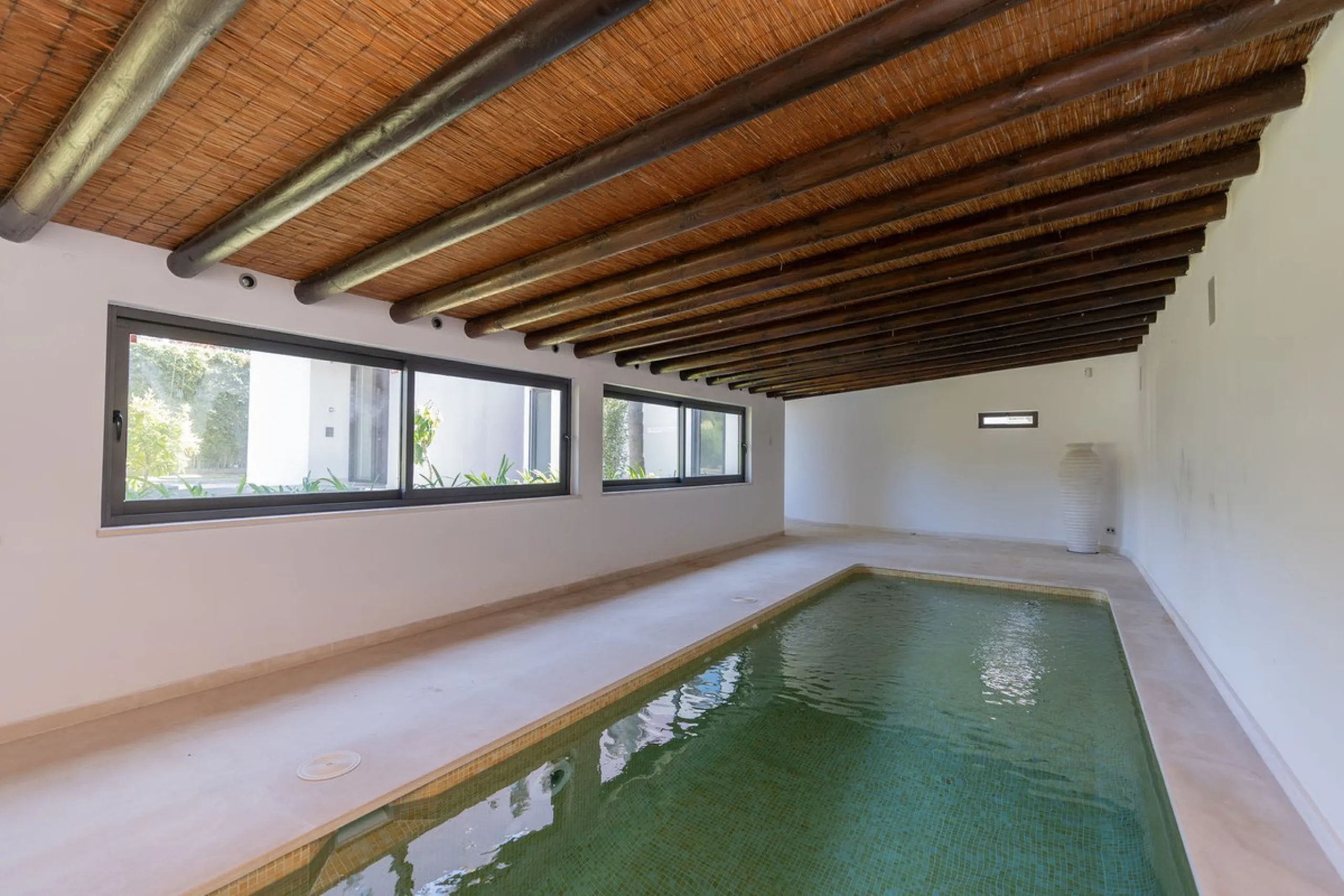 VILLA NEXT TO THE BEACH WITH HEATED POOL