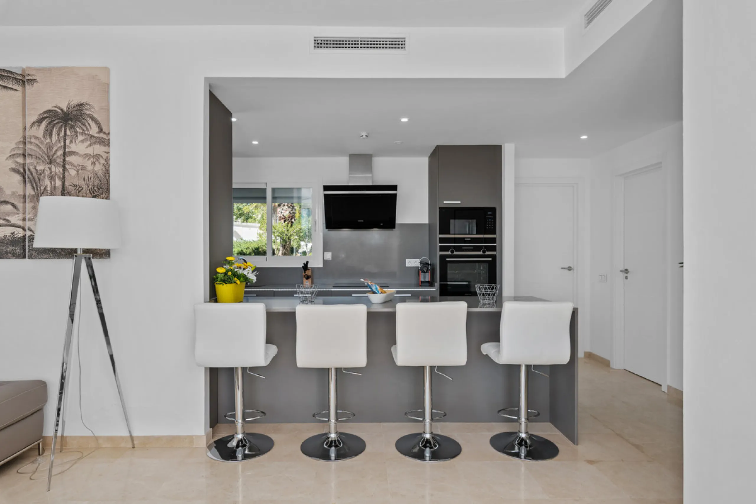 Located within one of the most sought-after developments on the Costa del Sol, this stylish ground floor apartment offers an exceptional living environment, combining comfort, nature, and a true resort lifestyle.