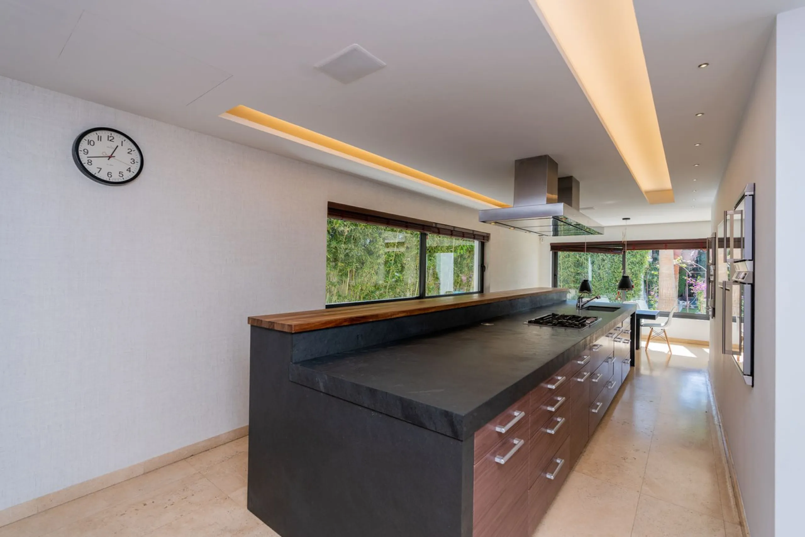 VILLA NEXT TO THE BEACH WITH HEATED POOL