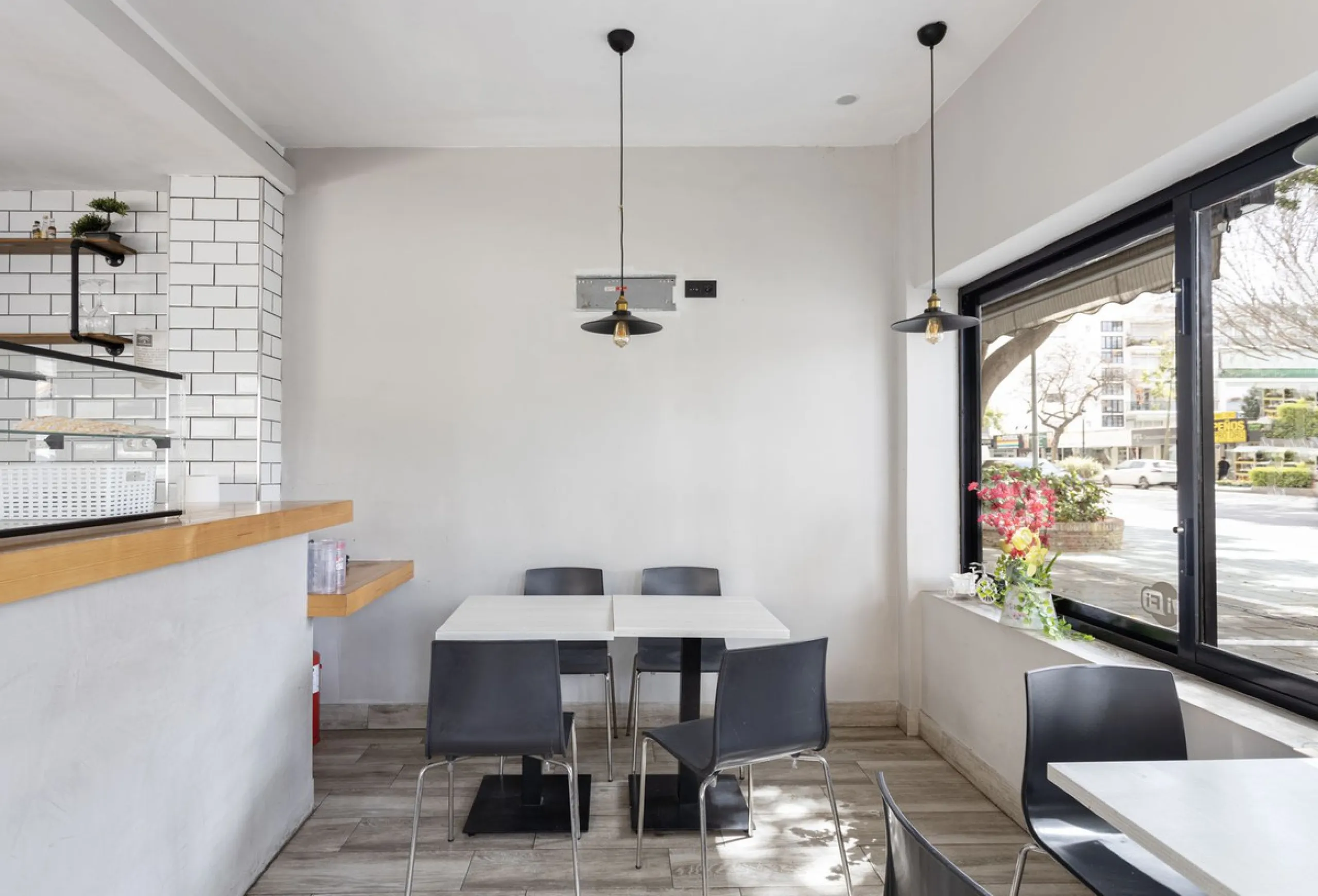 This commercial property is a gem in the heart of Marbella's bustling city center. Boasting two spacious floors, it offers ample room for both storage and office space, making it a prime location for a variety of businesses. The property's standout featur