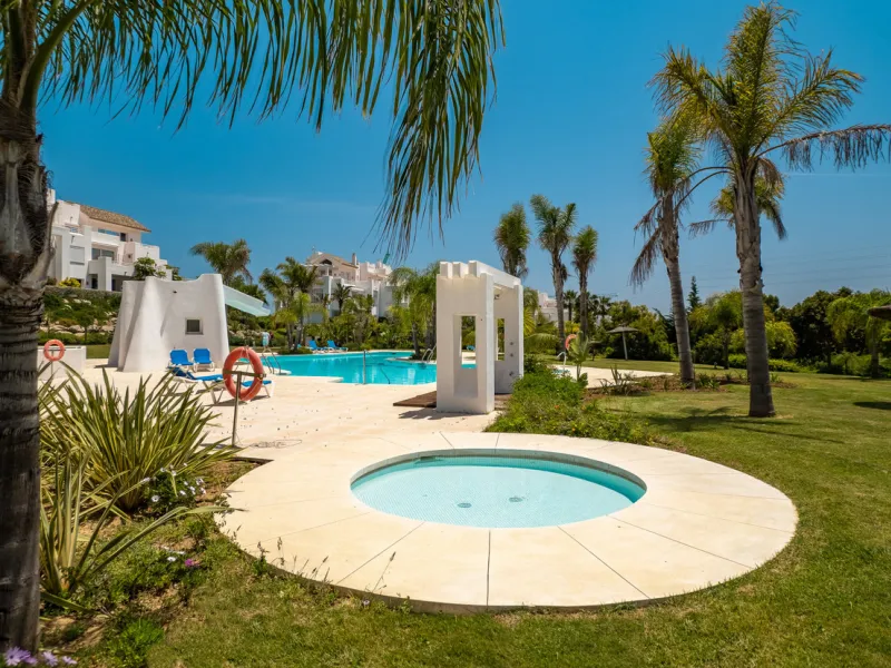 Located within one of the most sought-after developments on the Costa del Sol, this stylish ground floor apartment offers an exceptional living environment, combining comfort, nature, and a true resort lifestyle.