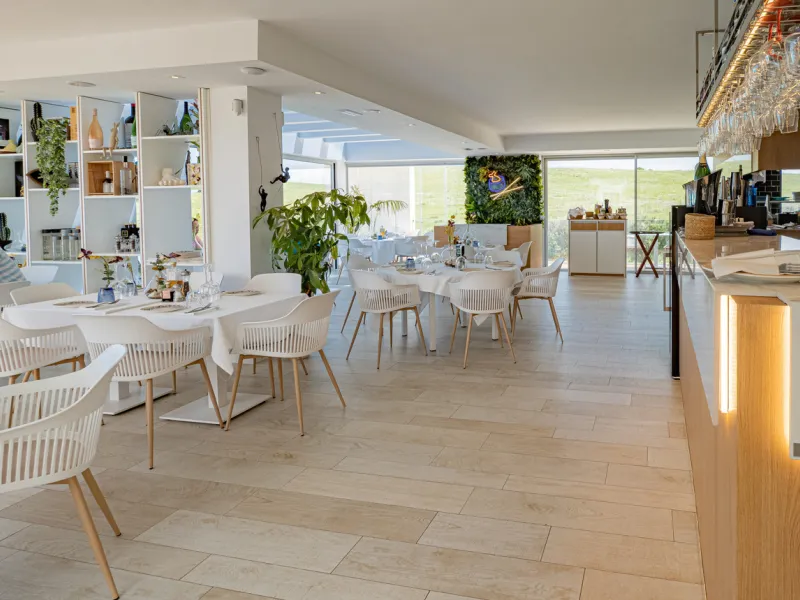 Located within one of the most sought-after developments on the Costa del Sol, this stylish ground floor apartment offers an exceptional living environment, combining comfort, nature, and a true resort lifestyle.