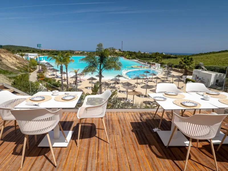 Located within one of the most sought-after developments on the Costa del Sol, this stylish ground floor apartment offers an exceptional living environment, combining comfort, nature, and a true resort lifestyle.