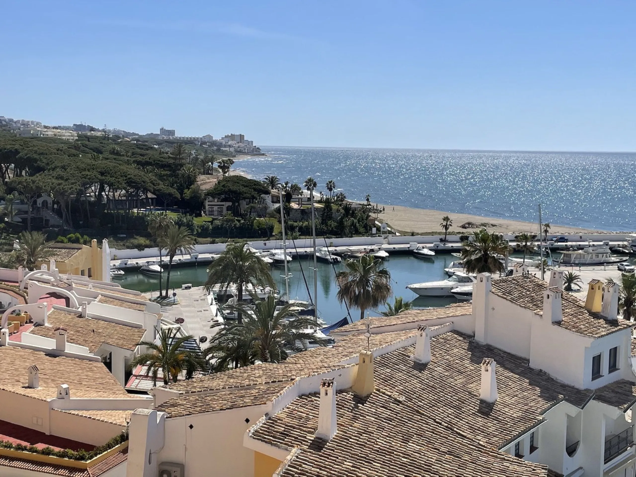 This property is located in one of the best areas of Marbella.