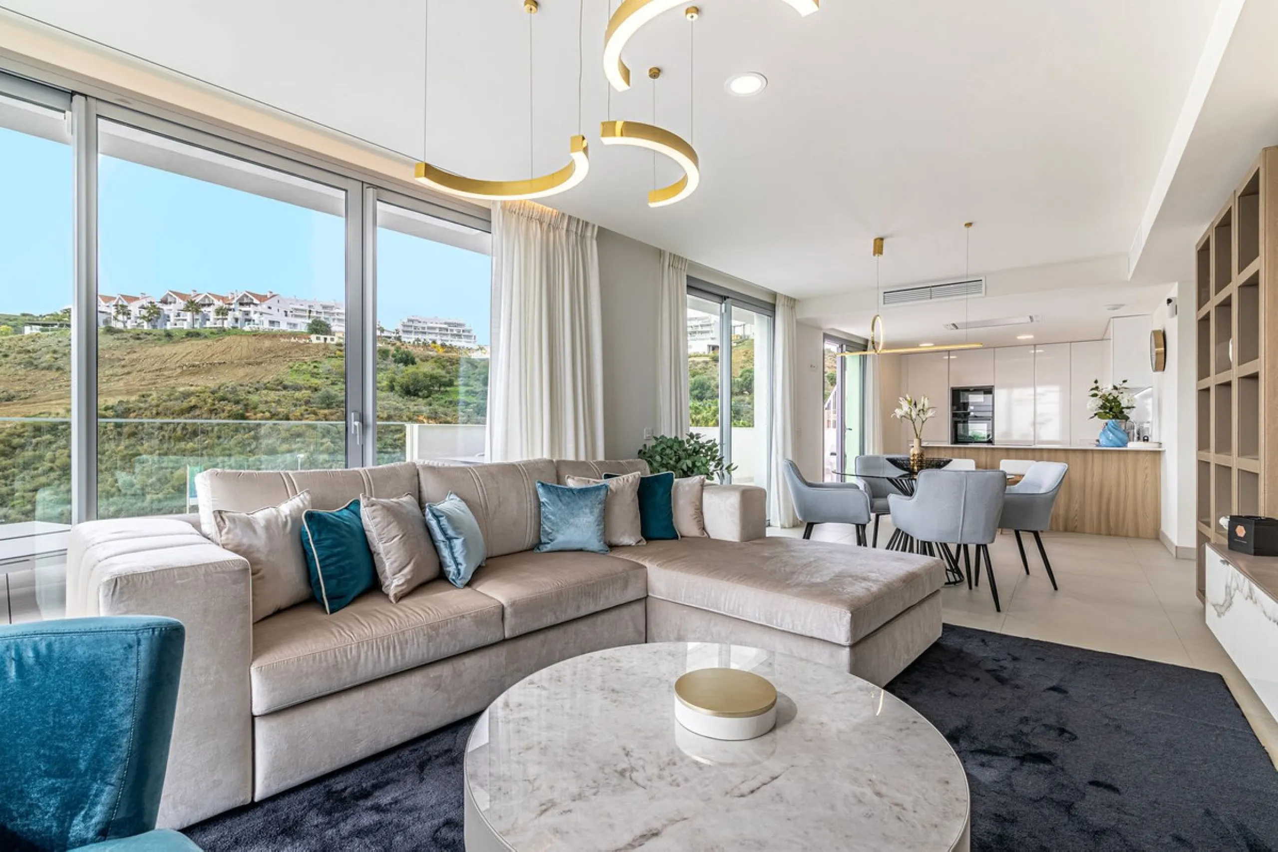 Apartment - Penthouse в продаже в Mijas, Málaga. В доме 2 спален и 3 ванных комнат. Площадь дома 107 м²