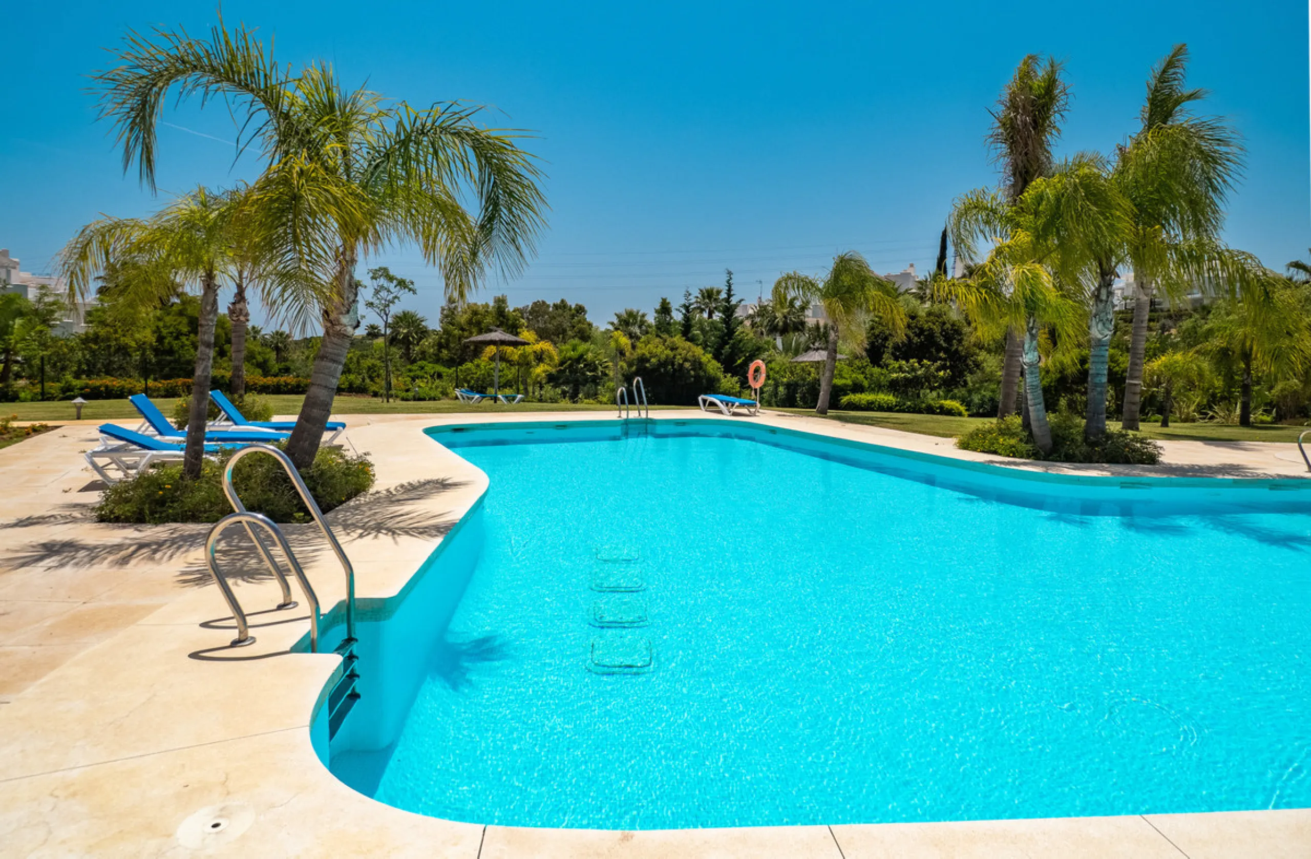 Located within one of the most sought-after developments on the Costa del Sol, this stylish ground floor apartment offers an exceptional living environment, combining comfort, nature, and a true resort lifestyle.