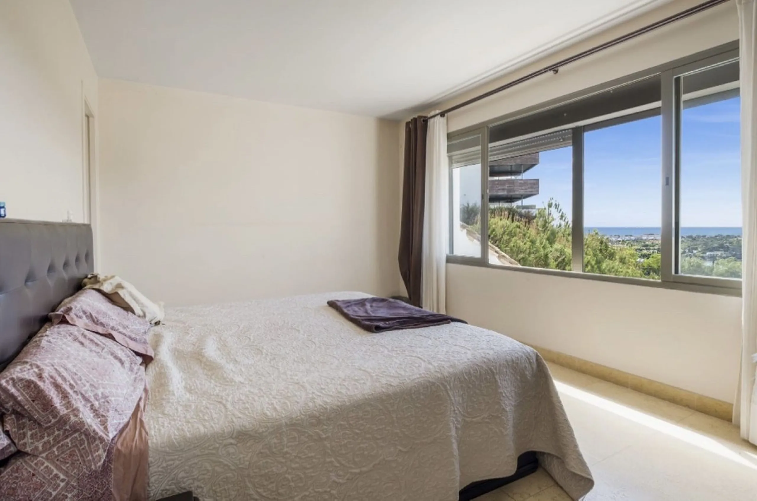 Stunning penthouse in Tee5, Los Flamingos, with breathtaking panoramic  views.