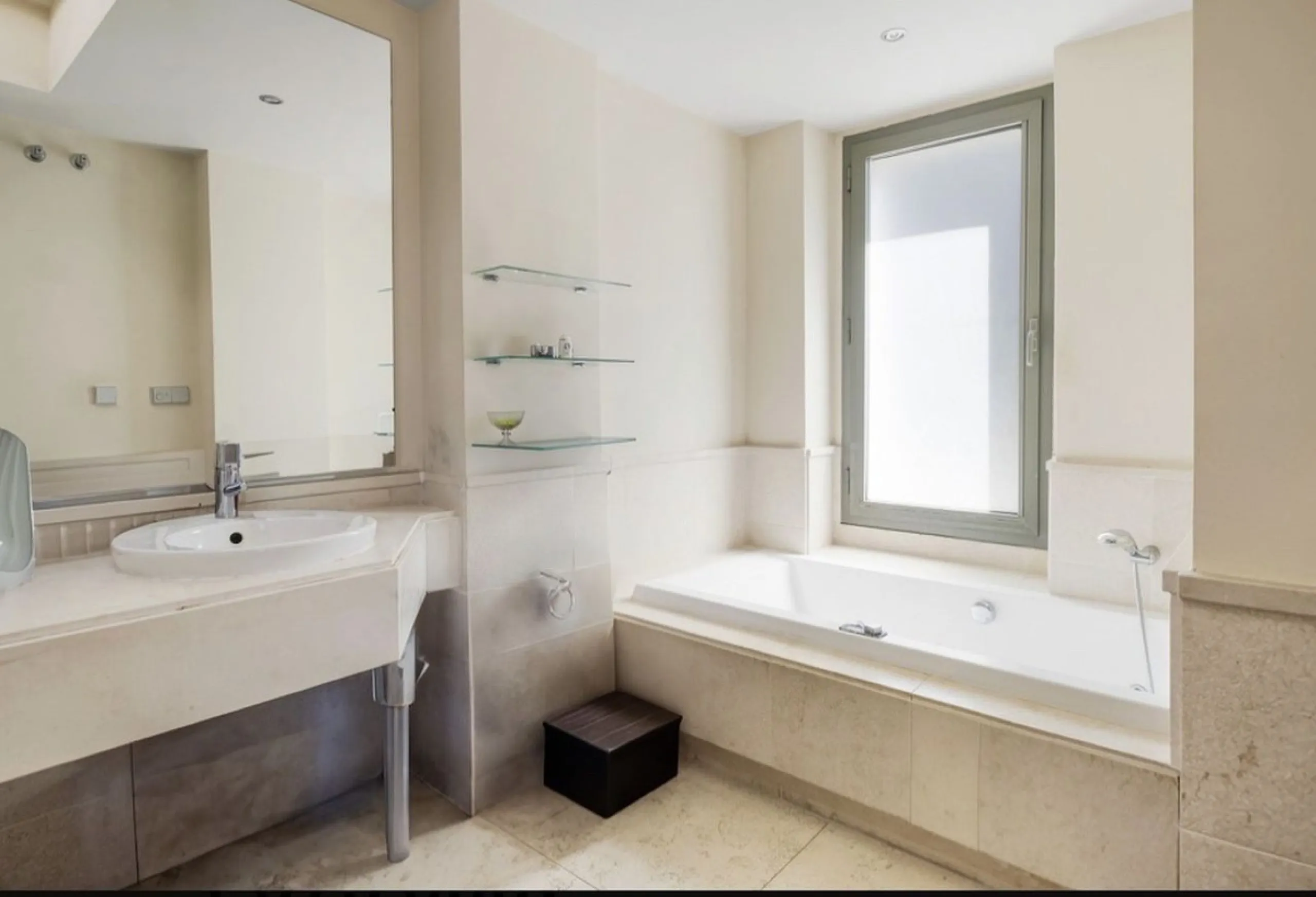 Stunning penthouse in Tee5, Los Flamingos, with breathtaking panoramic  views.