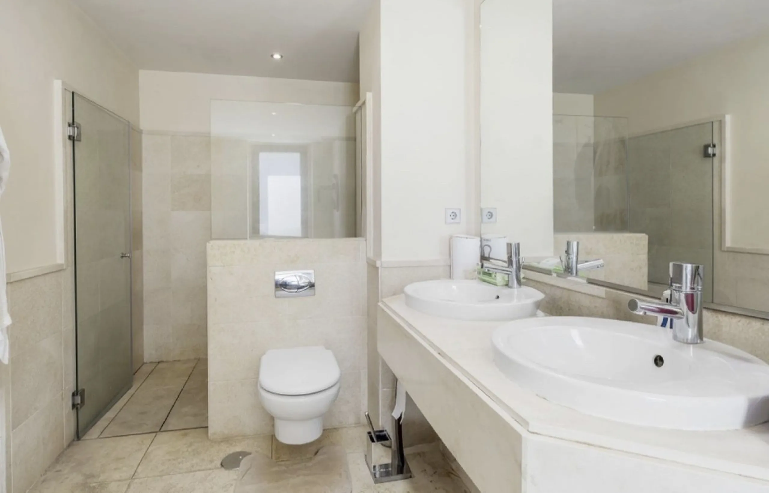 Stunning penthouse in Tee5, Los Flamingos, with breathtaking panoramic  views.