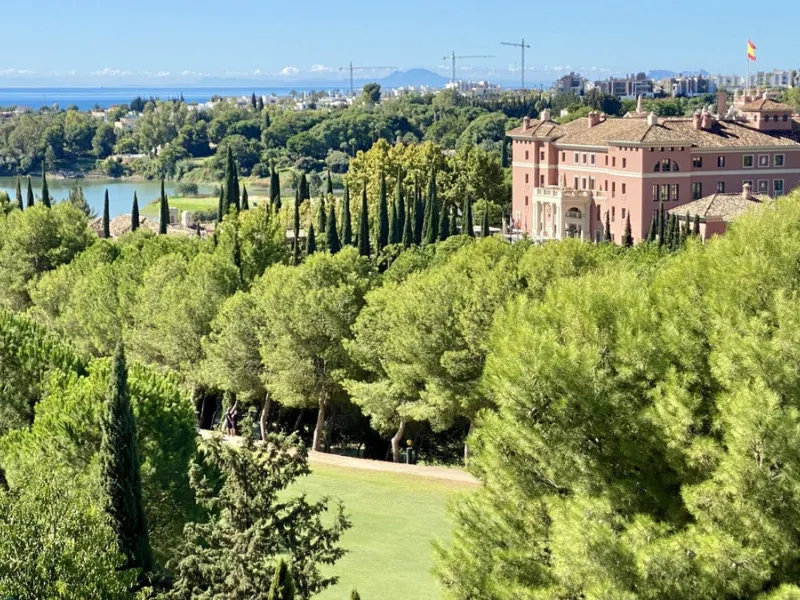 Stunning penthouse in Tee5, Los Flamingos, with breathtaking panoramic  views.