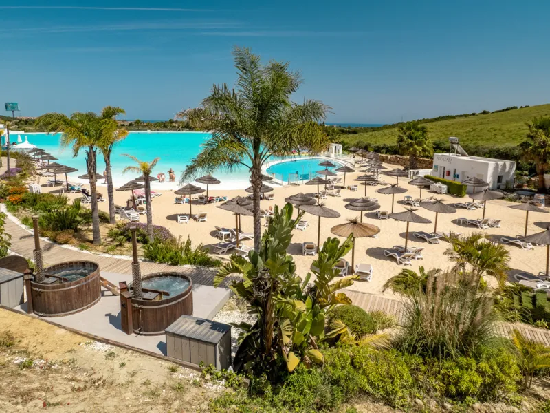 Located within one of the most sought-after developments on the Costa del Sol, this stylish ground floor apartment offers an exceptional living environment, combining comfort, nature, and a true resort lifestyle.