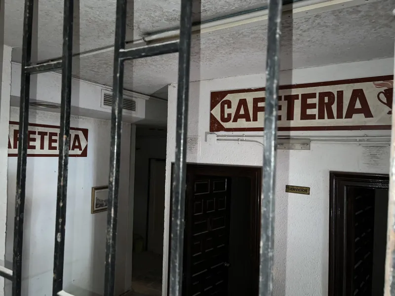 *** Investment Opportunity!!! *** Building to Renovate in Avda Reyes Católicos, Alhaurín de la Torre, Málaga *** Feasibility Study Completed *** Residential Use *** Possibility of Building a Multi-Family Building with 9 Homes with Underground Parking, Sto