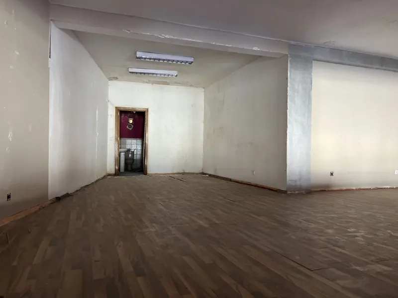 *** Investment Opportunity!!! *** Building to Renovate in Avda Reyes Católicos, Alhaurín de la Torre, Málaga *** Feasibility Study Completed *** Residential Use *** Possibility of Building a Multi-Family Building with 9 Homes with Underground Parking, Sto