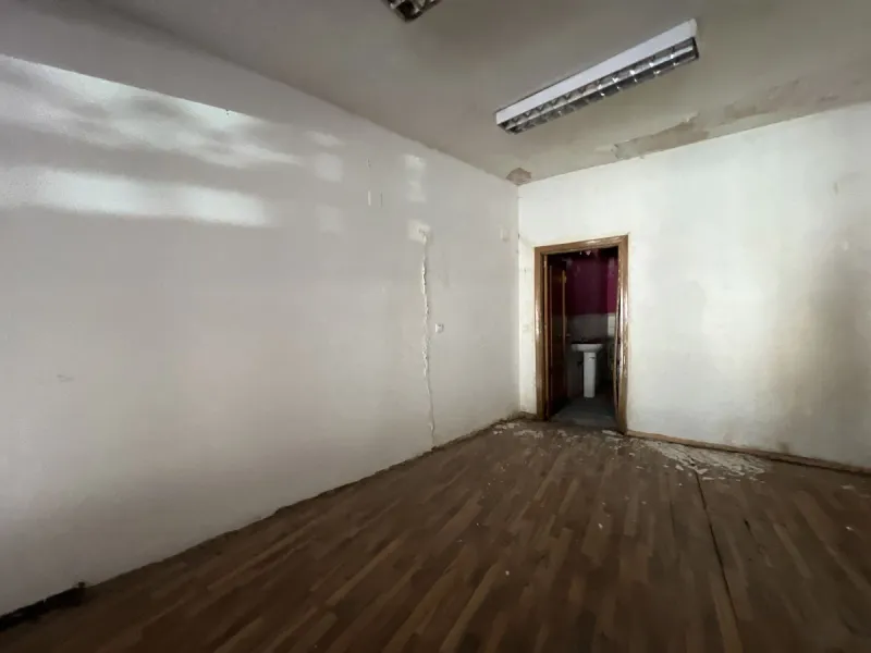 *** Investment Opportunity!!! *** Building to Renovate in Avda Reyes Católicos, Alhaurín de la Torre, Málaga *** Feasibility Study Completed *** Residential Use *** Possibility of Building a Multi-Family Building with 9 Homes with Underground Parking, Sto