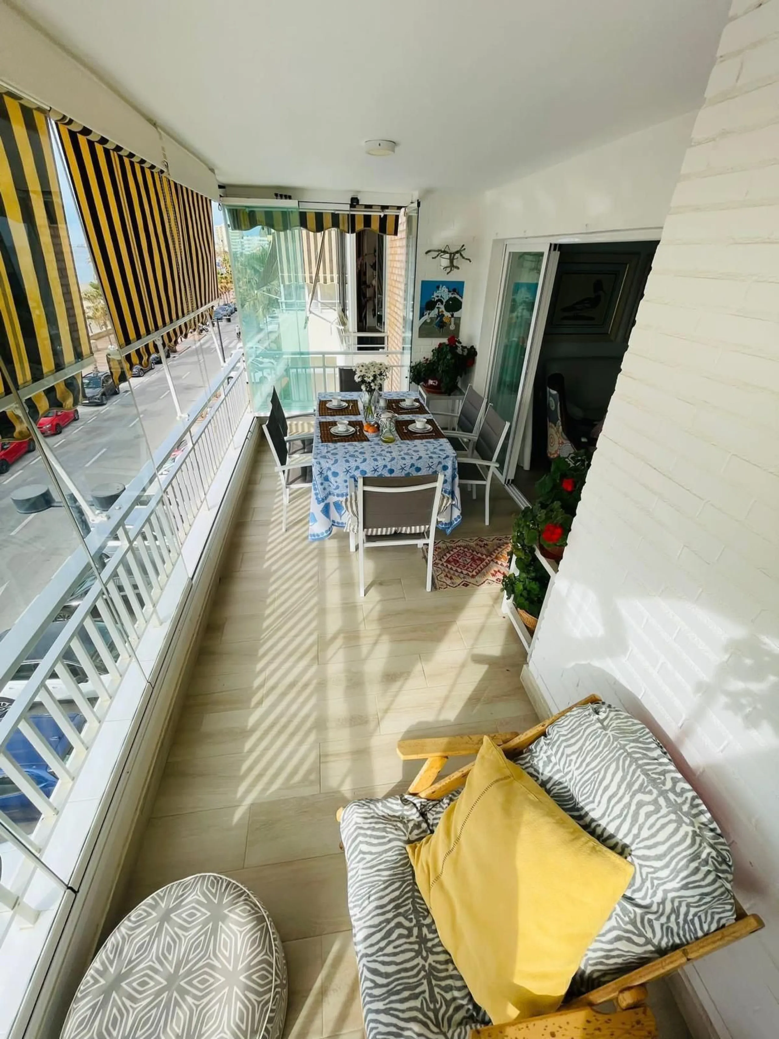 Apartment - Middle Floor Apartment в продаже в Fuengirola, Málaga. В доме 2 спален и 1 ванных комнат. Площадь дома 82 м²