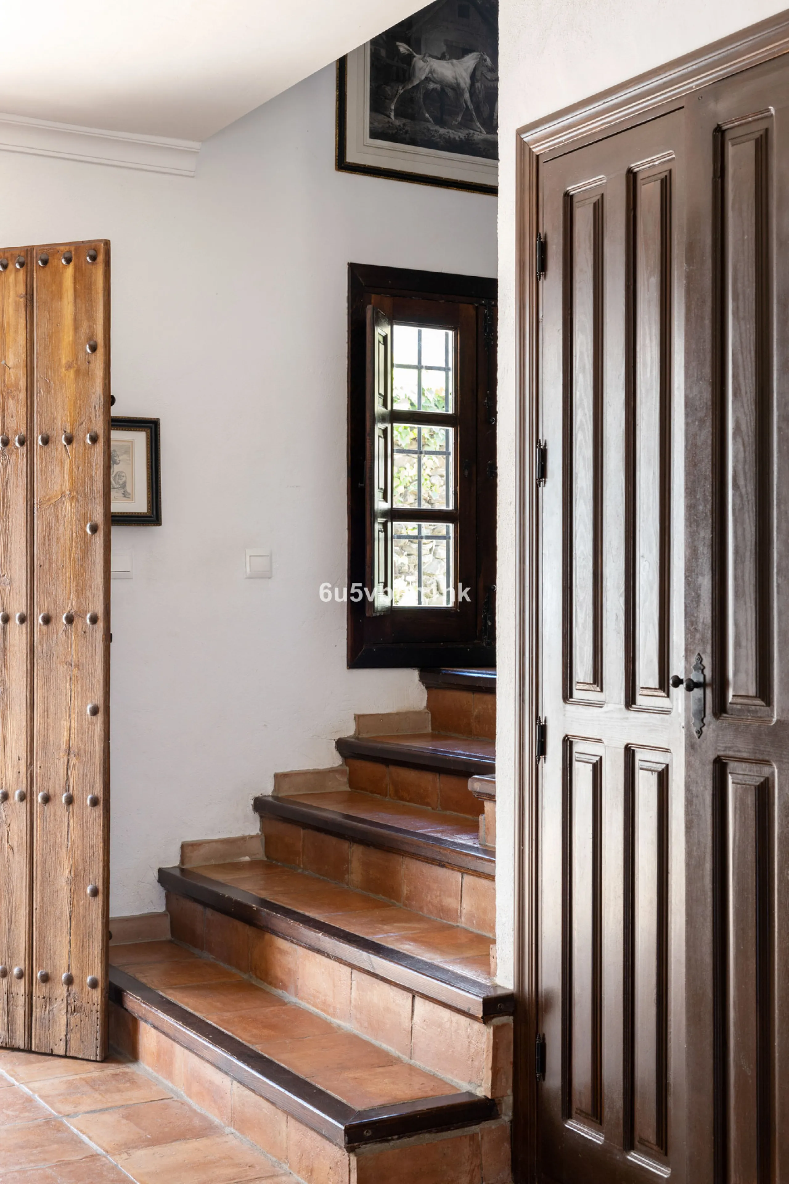 This beautiful and spacious property is located in a tranquil setting, perfect for those seeking a peaceful and relaxing environment, in between the villages of Torrox and Frigiliana, just 25 minutes away from the beach.