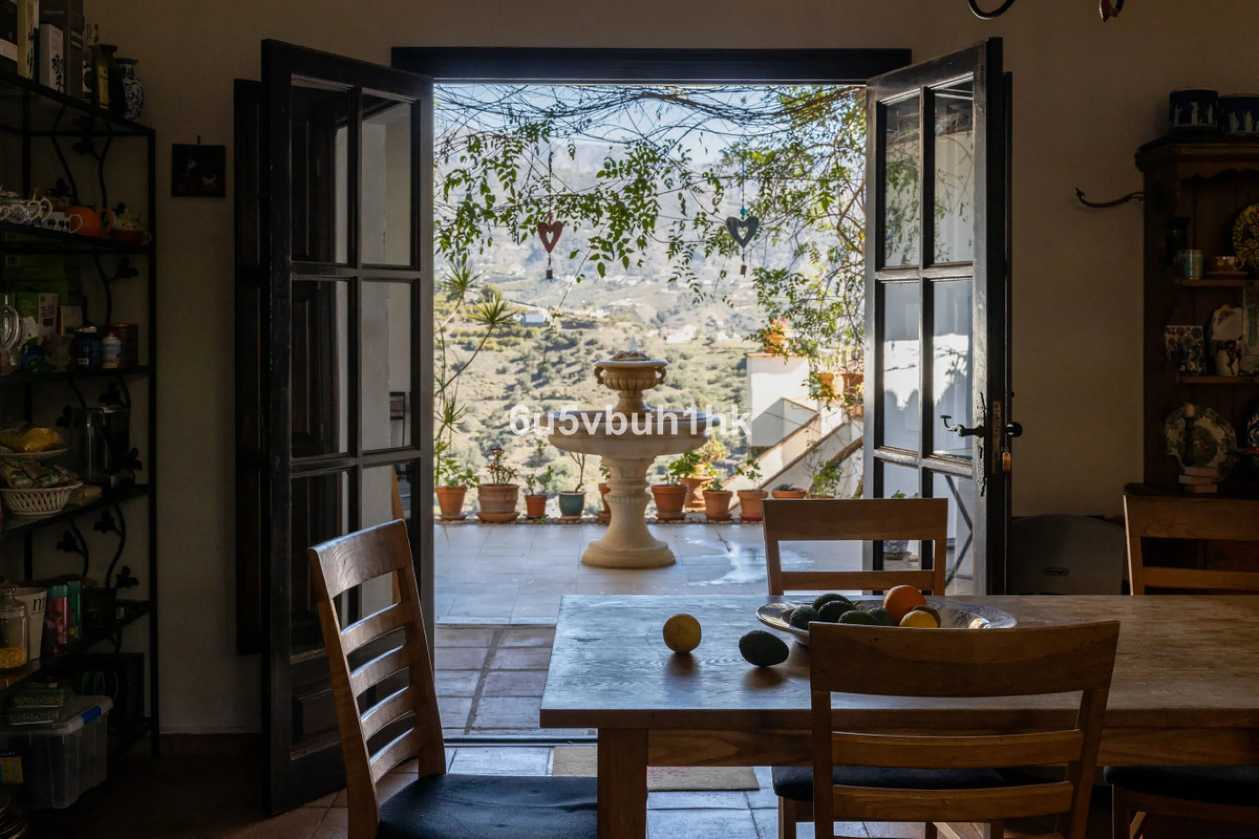 This beautiful and spacious property is located in a tranquil setting, perfect for those seeking a peaceful and relaxing environment, in between the villages of Torrox and Frigiliana, just 25 minutes away from the beach.