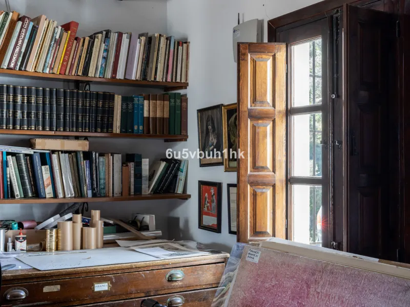 This beautiful and spacious property is located in a tranquil setting, perfect for those seeking a peaceful and relaxing environment, in between the villages of Torrox and Frigiliana, just 25 minutes away from the beach.