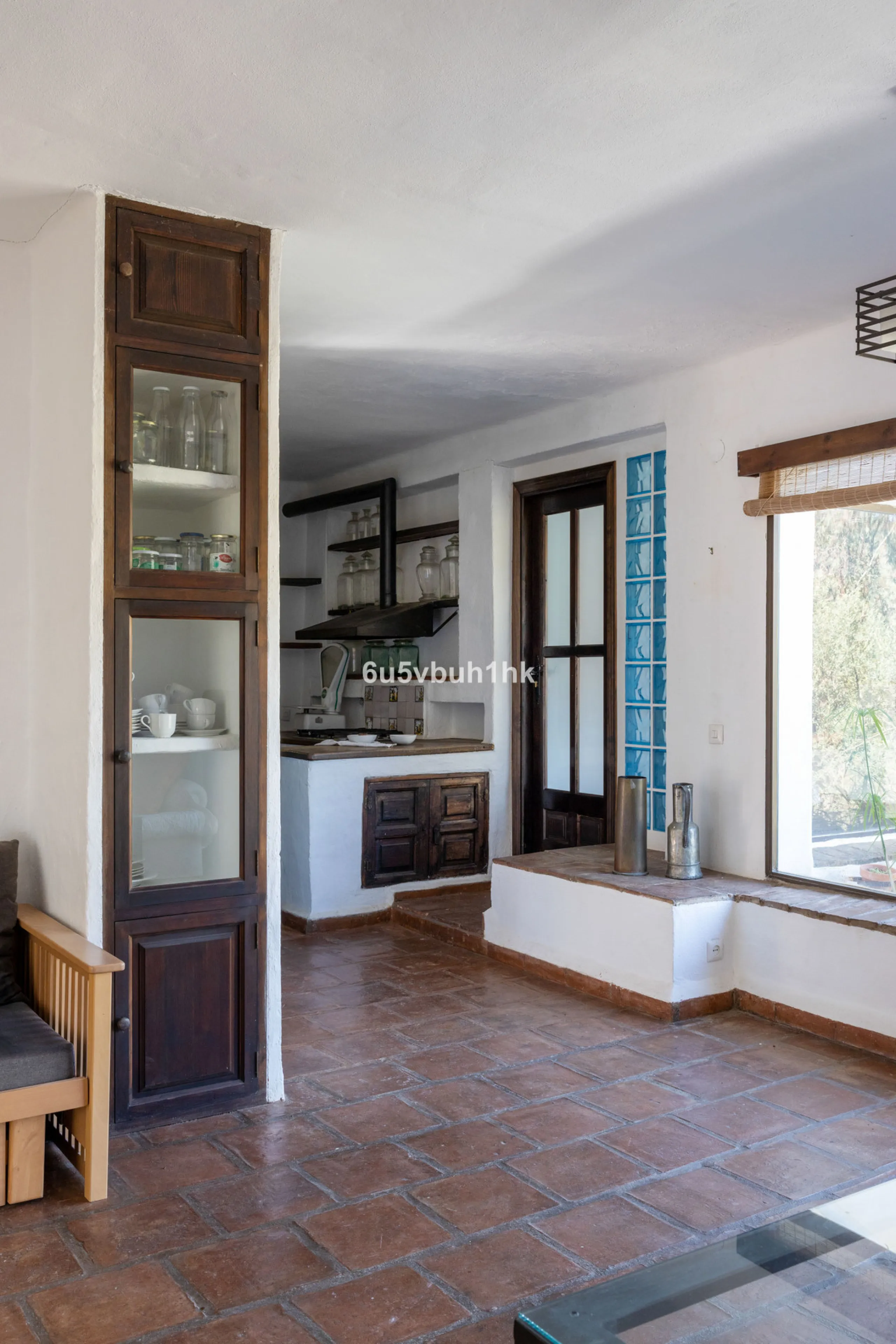 This beautiful and spacious property is located in a tranquil setting, perfect for those seeking a peaceful and relaxing environment, in between the villages of Torrox and Frigiliana, just 25 minutes away from the beach.