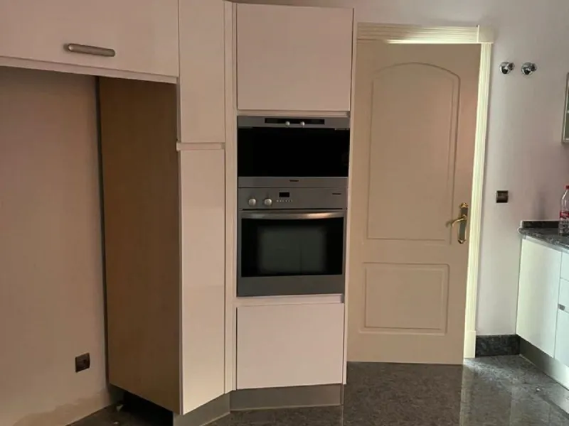 LUXURY FIRSTLINE BEACH APARTMENT IN PUERTO BANUS!