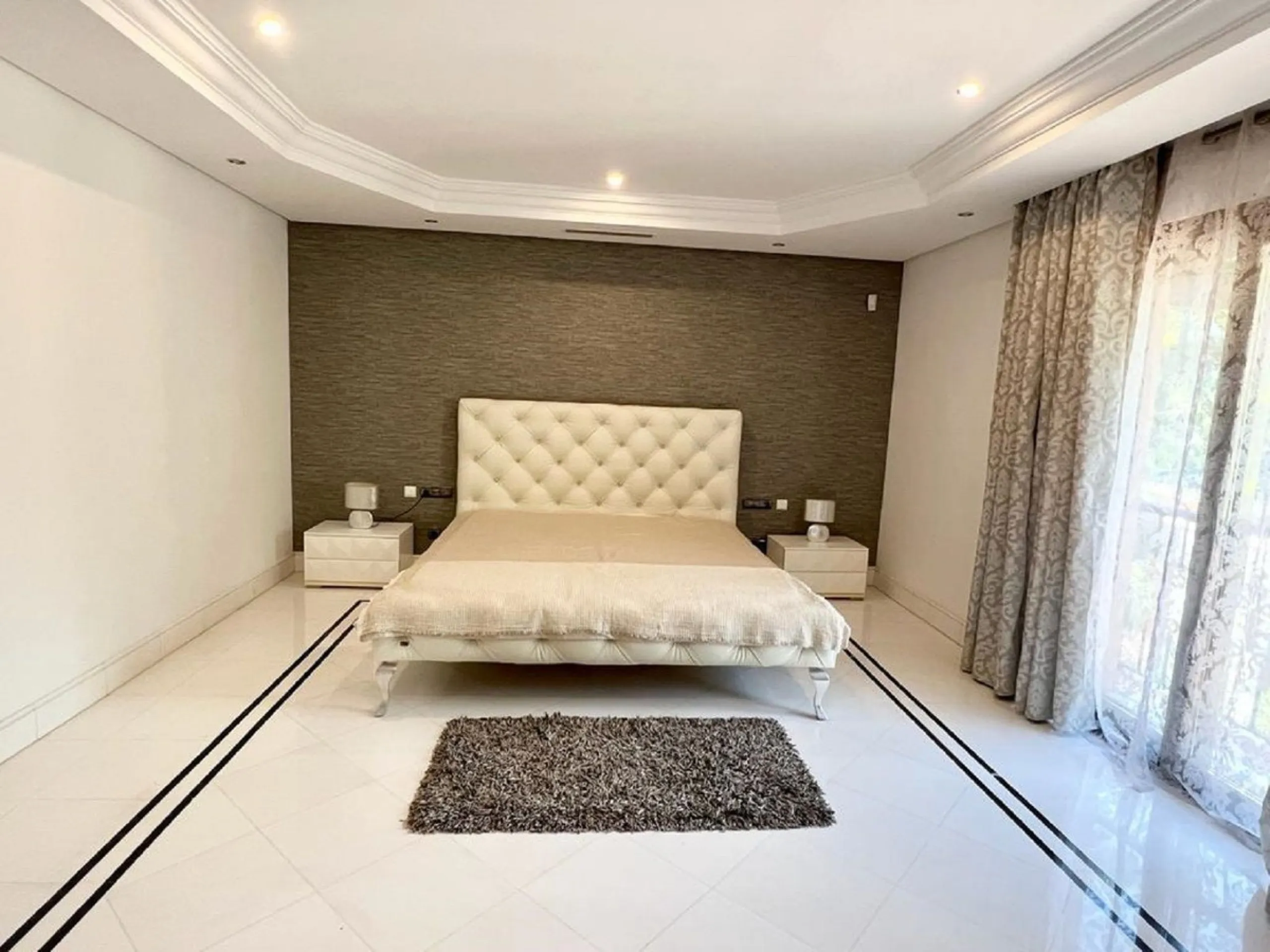 LUXURY FIRSTLINE BEACH APARTMENT IN PUERTO BANUS!