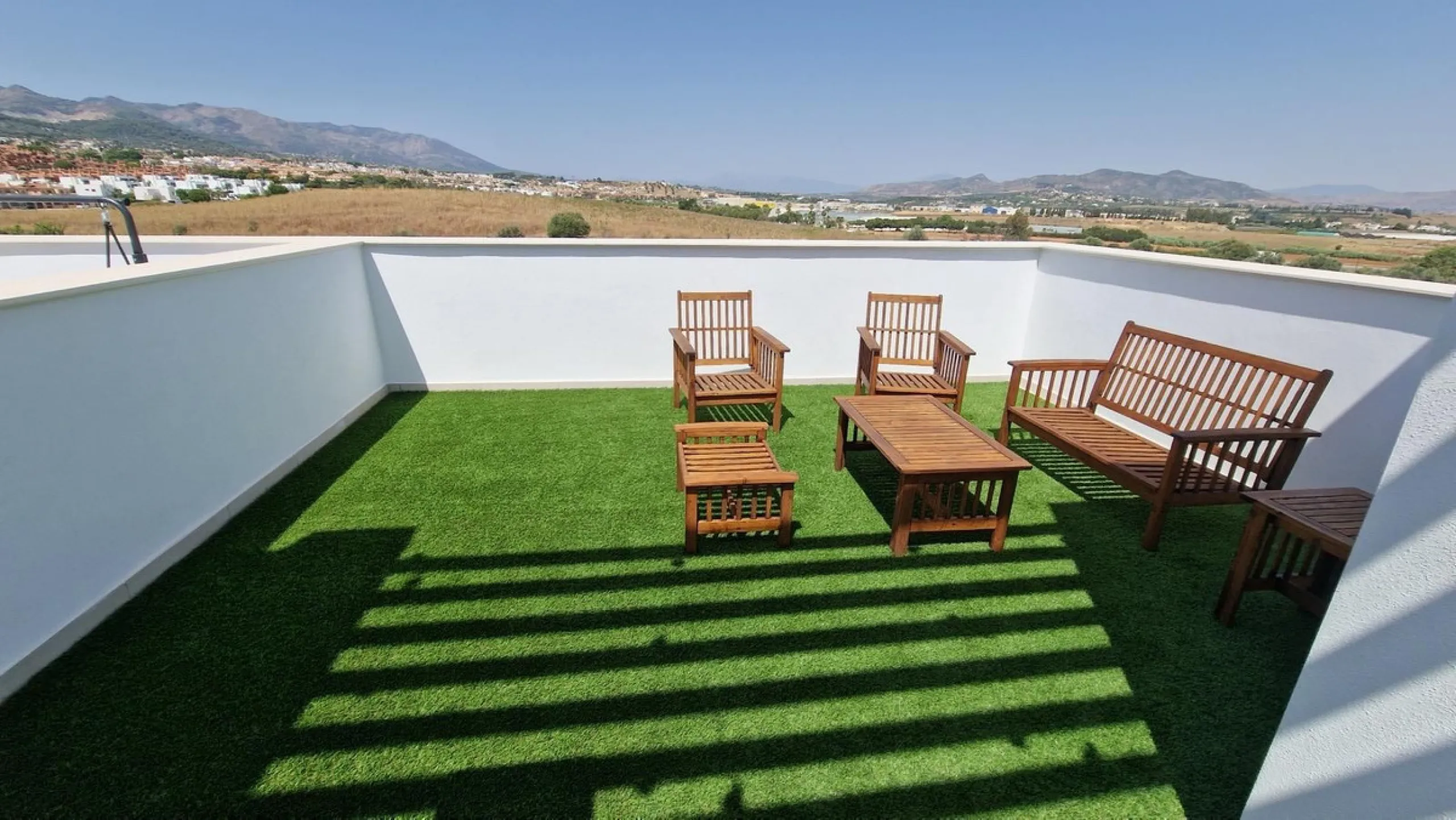 Corner Townhouse of Recent Construction in Alhaurín de la Torre