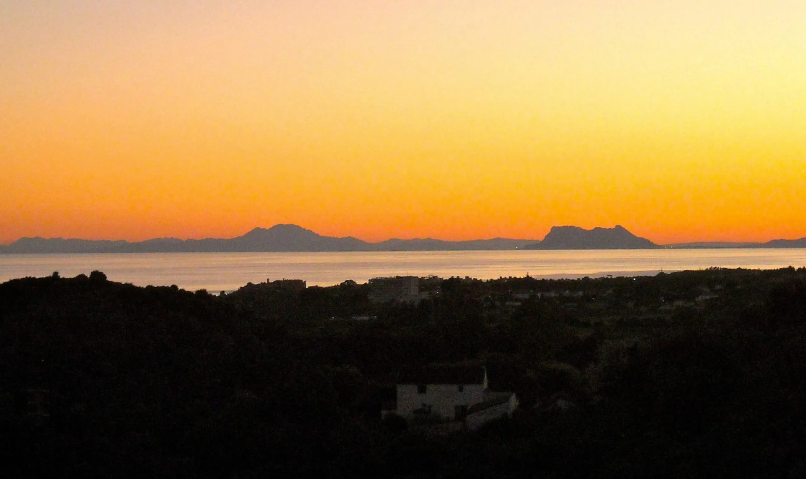 Plot - Residential Plot в продаже в Estepona, Málaga. Площадь дома 600 м². Площадь участка 4124 м²
