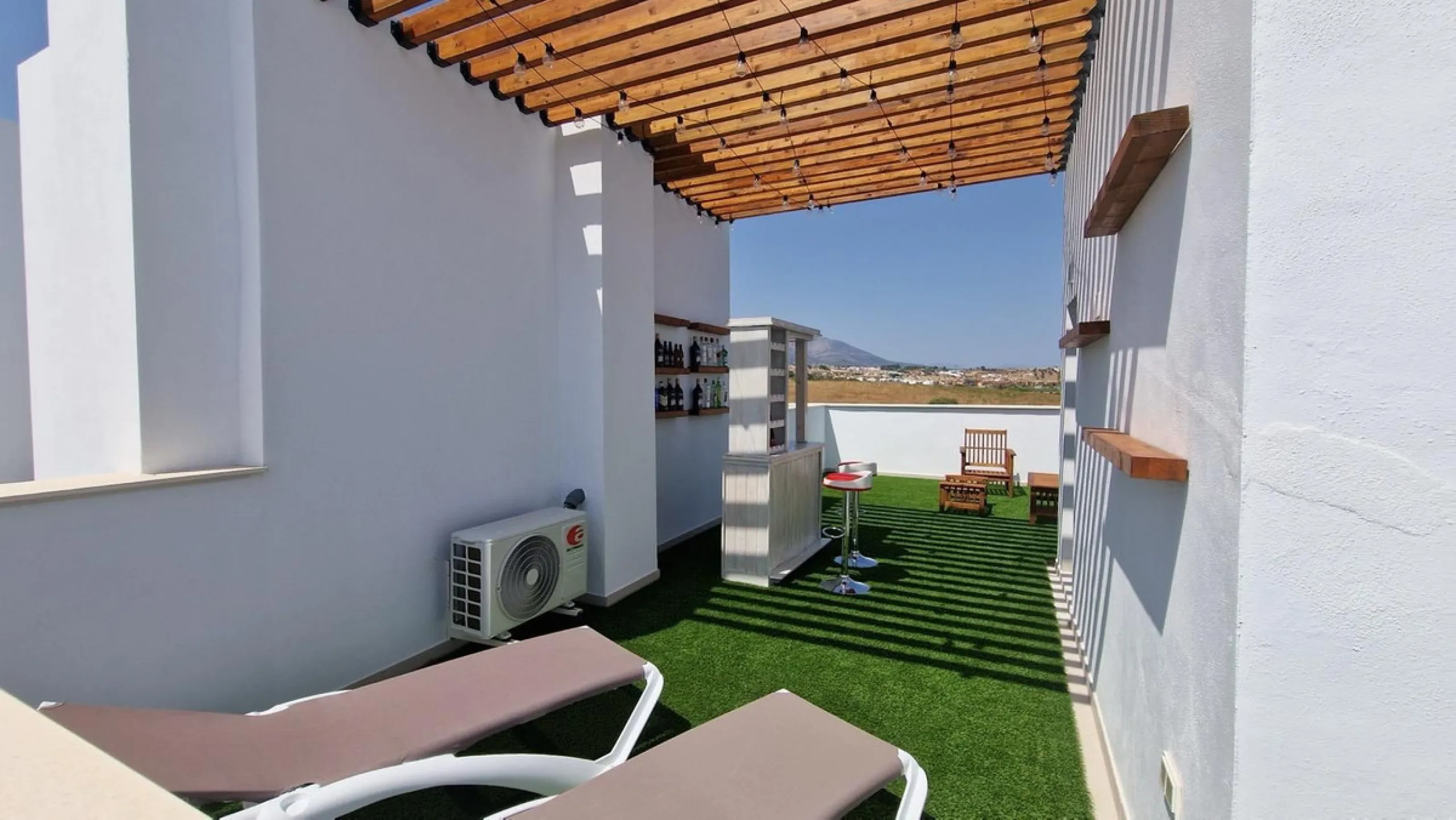 Corner Townhouse of Recent Construction in Alhaurín de la Torre